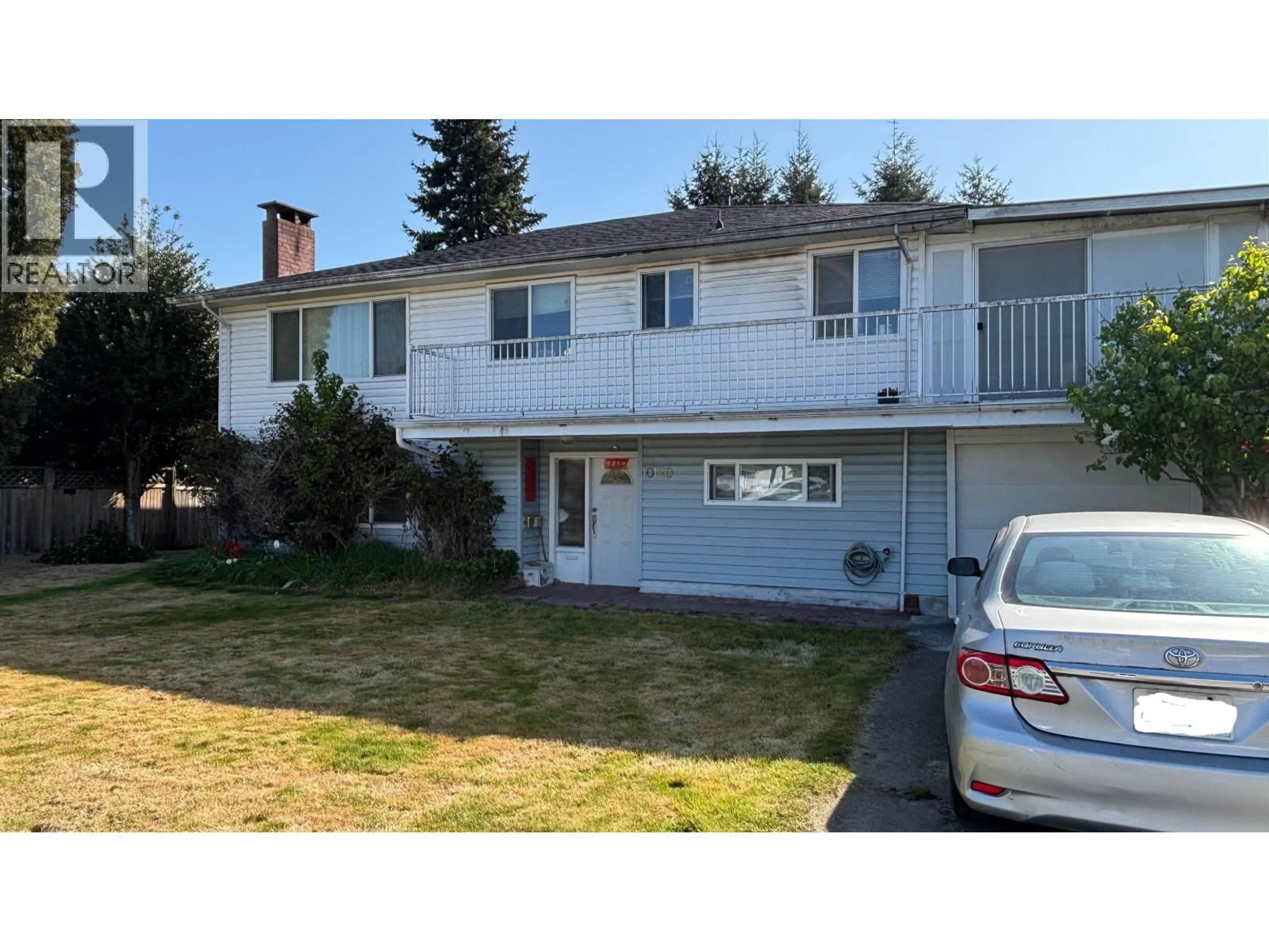 Home with vinyl exterior material, street for 10120 AINTREE CRESCENT, Richmond British Columbia V7A3T8