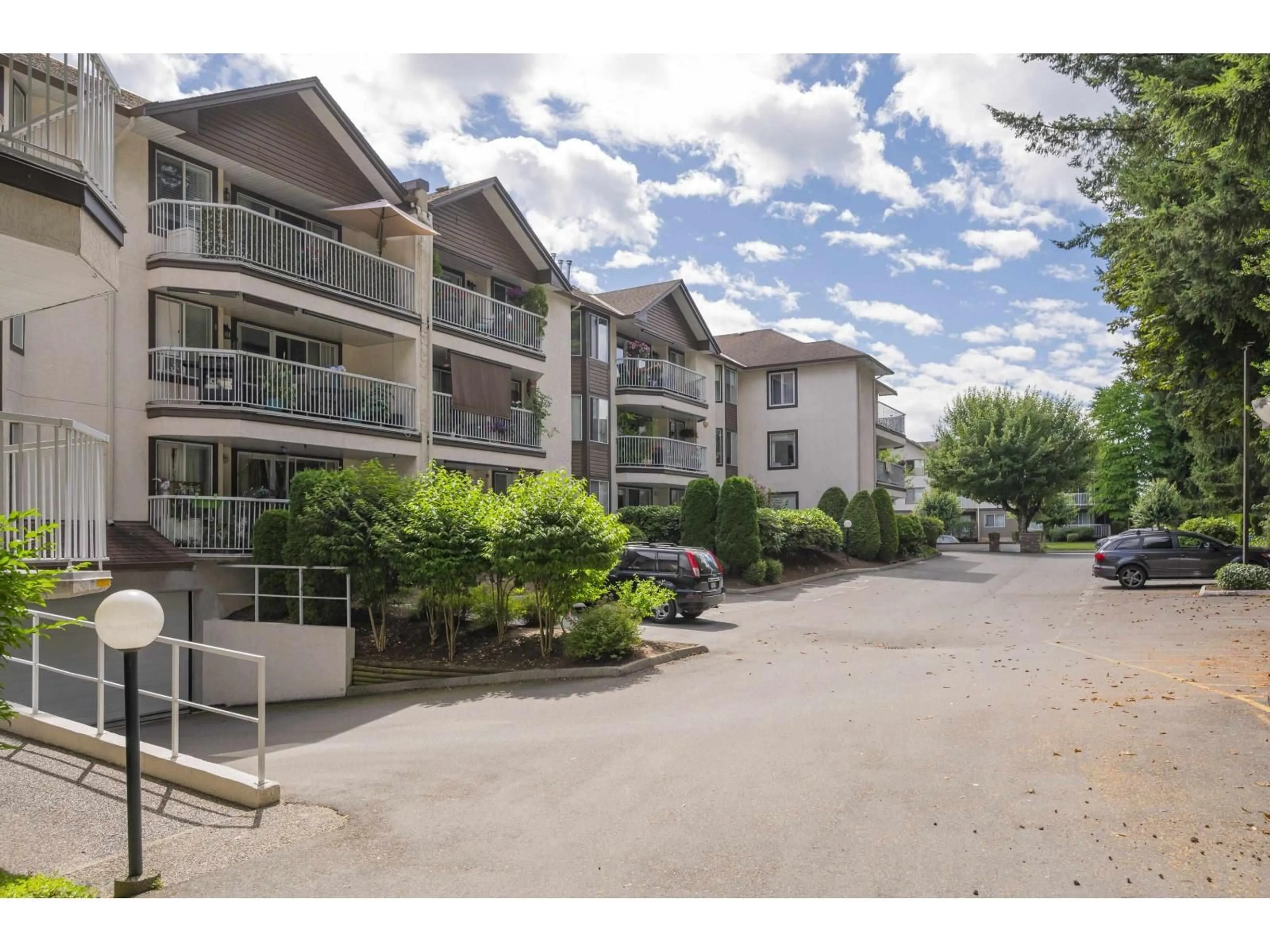 A pic from outside/outdoor area/front of a property/back of a property/a pic from drone, water/lake/river/ocean view for 108 - 33375 MAYFAIR, Abbotsford British Columbia V2S1P4