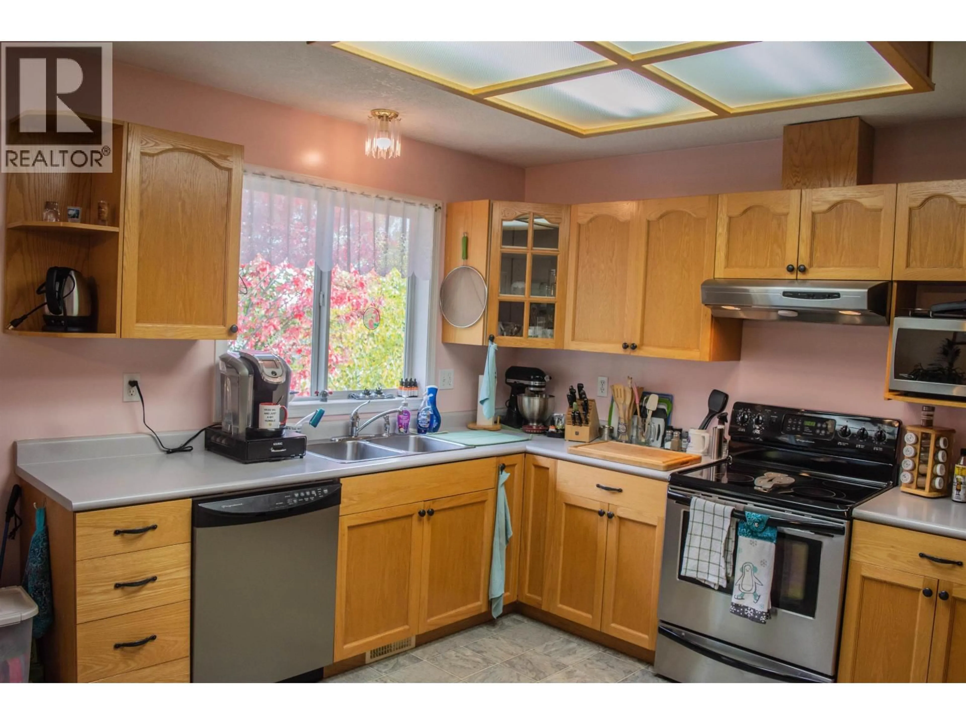 Standard kitchen, unknown for 6399 BURKITT ROAD, Prince George British Columbia V2K5A7