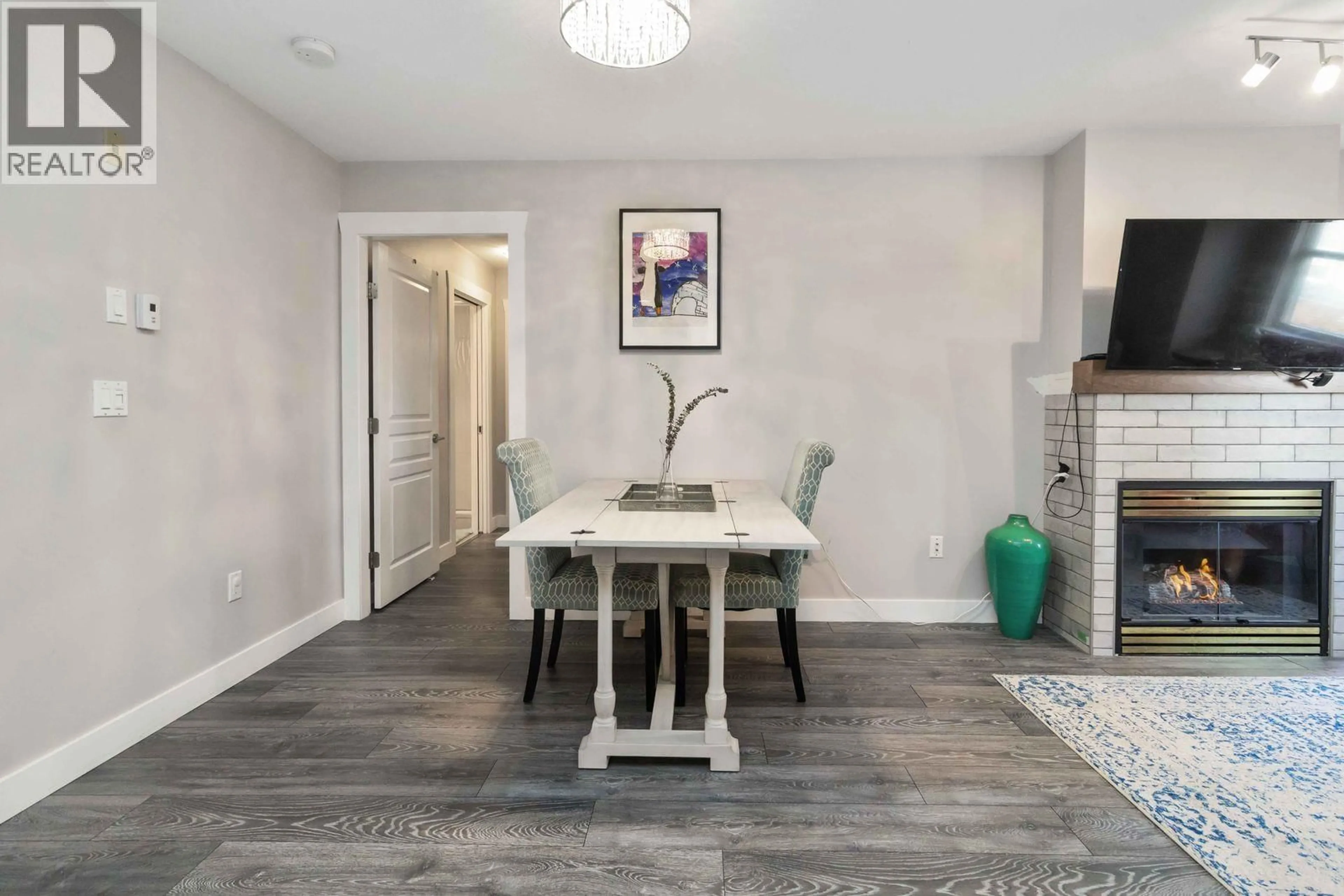 Dining room, wood/laminate floor for PH6 - 1702 56 STREET, Delta British Columbia V4L2P5