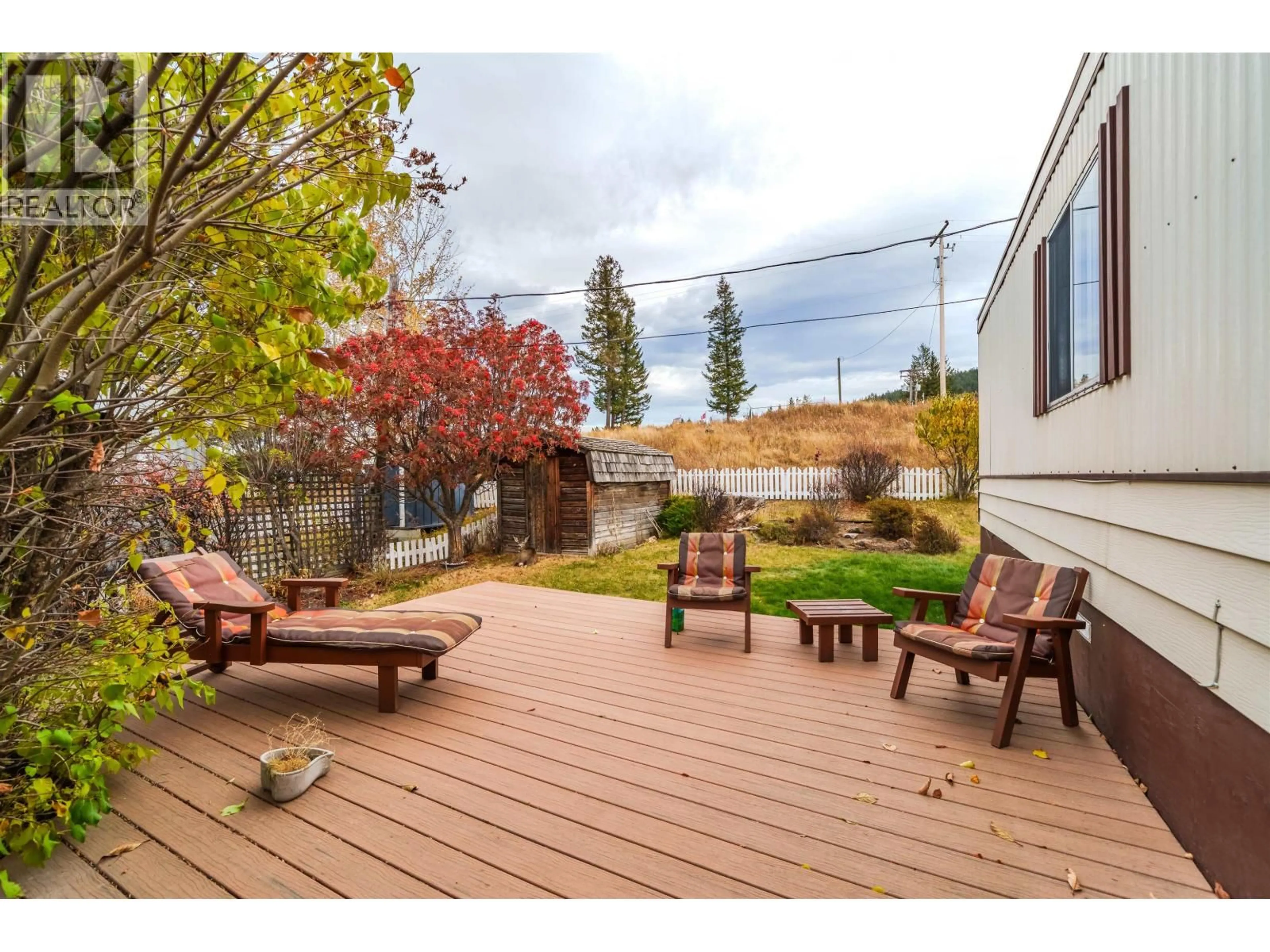Patio, unknown for 58 - 375 HORSE LAKE ROAD, 100 Mile House British Columbia V0K2E0