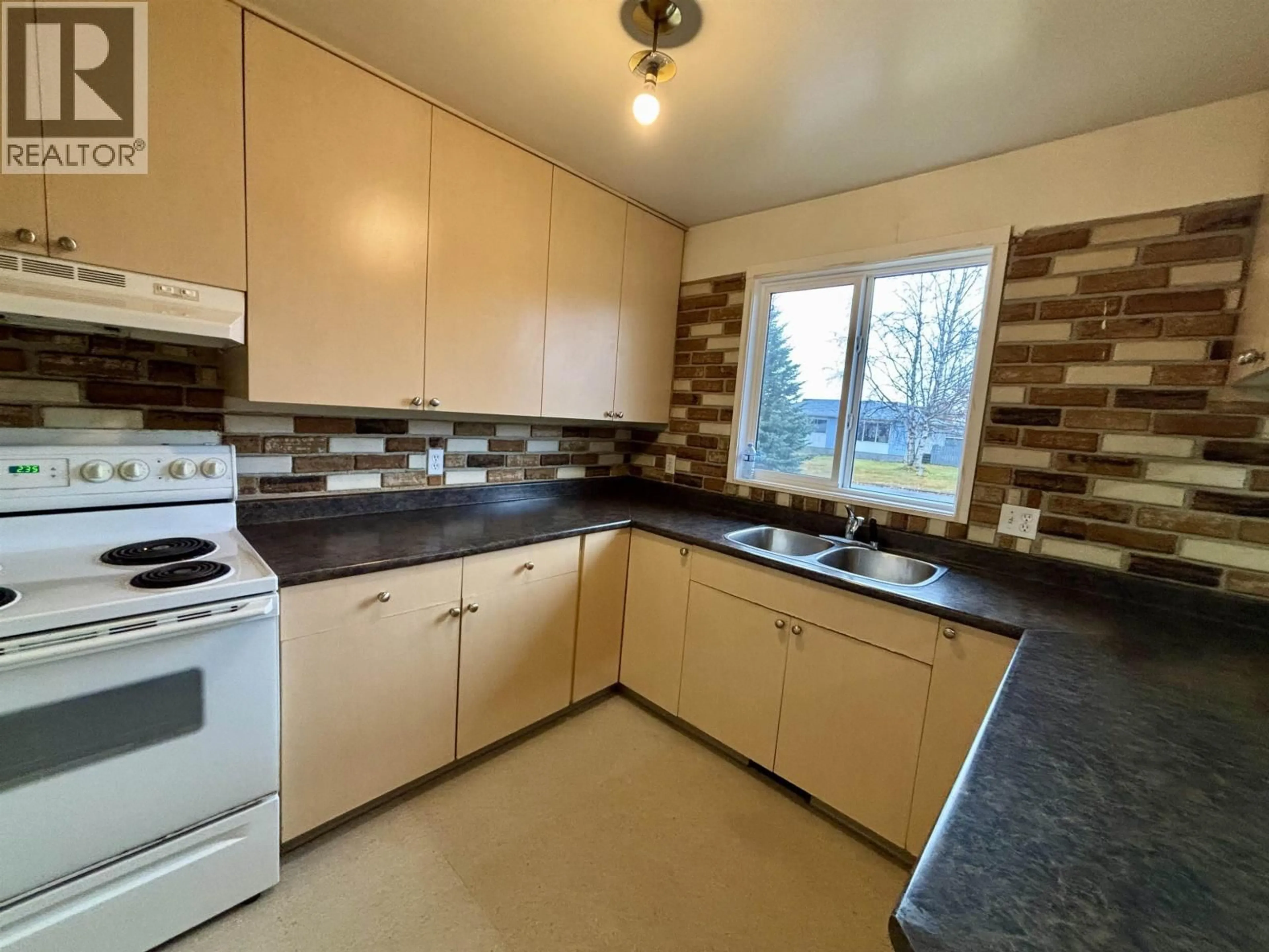 Standard kitchen, unknown for 1444 FRASER CRESCENT, Prince George British Columbia V2M3Y2