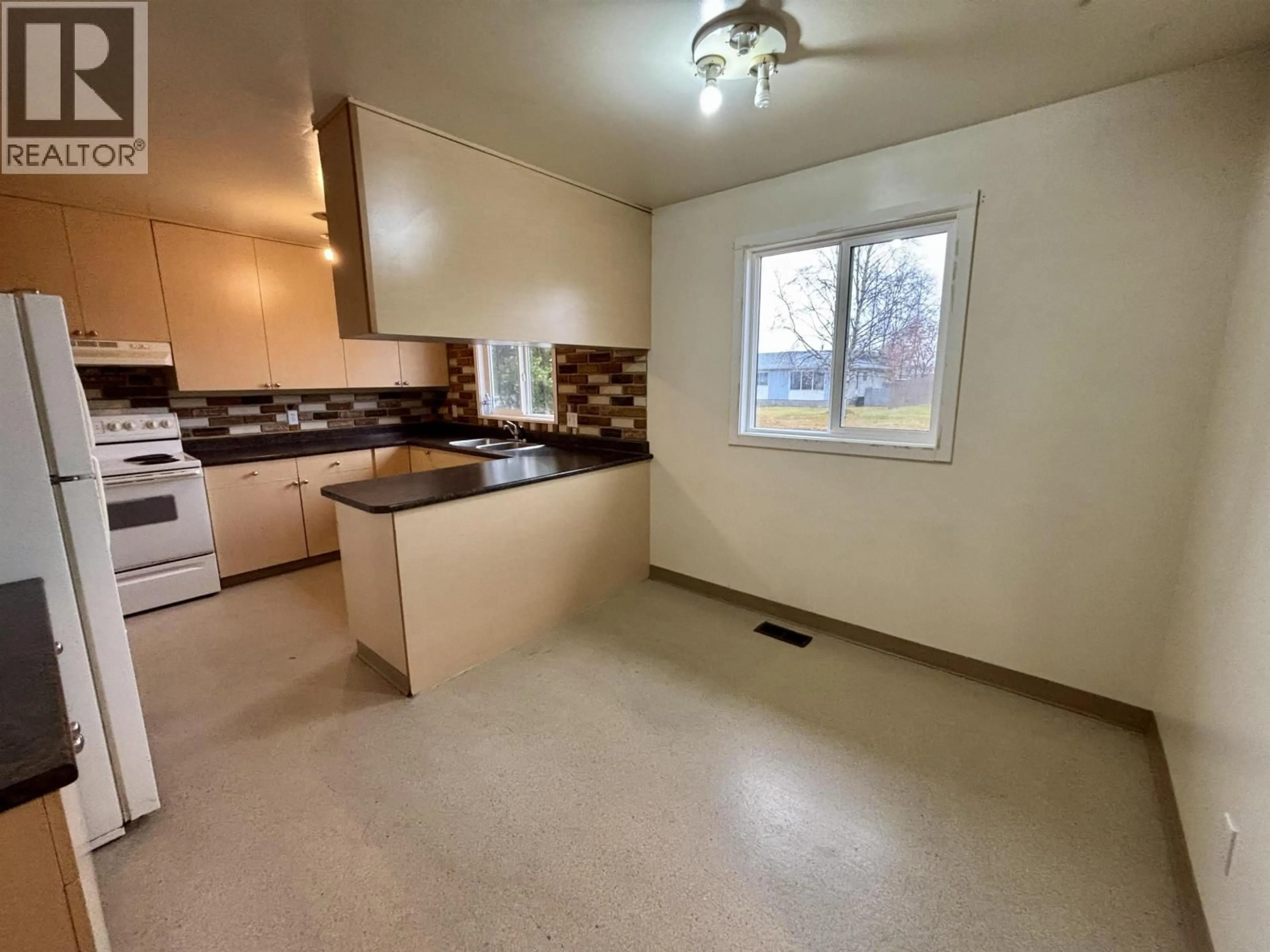 A pic of a room for 1444 FRASER CRESCENT, Prince George British Columbia V2M3Y2