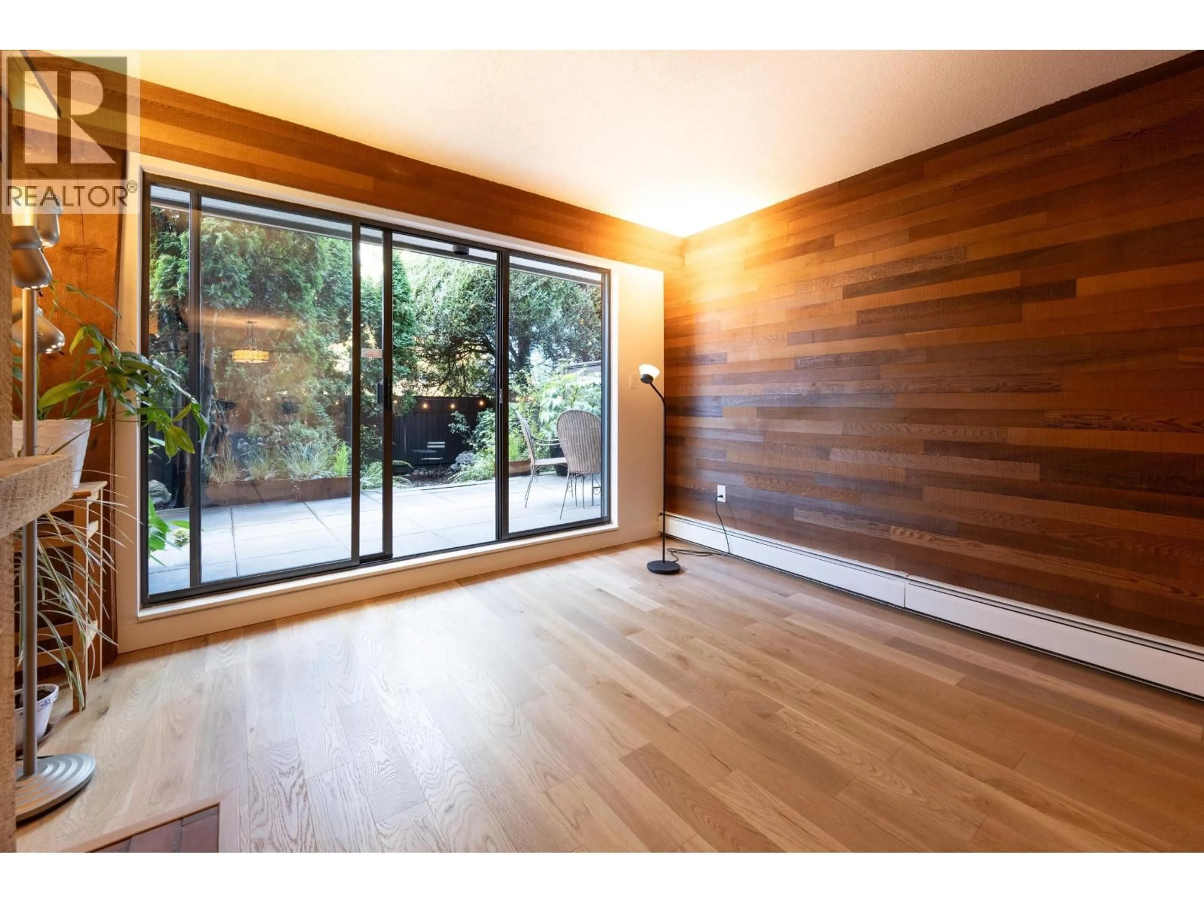 Unknown for 117 - 265 15TH AVENUE, Vancouver British Columbia V5T4K4