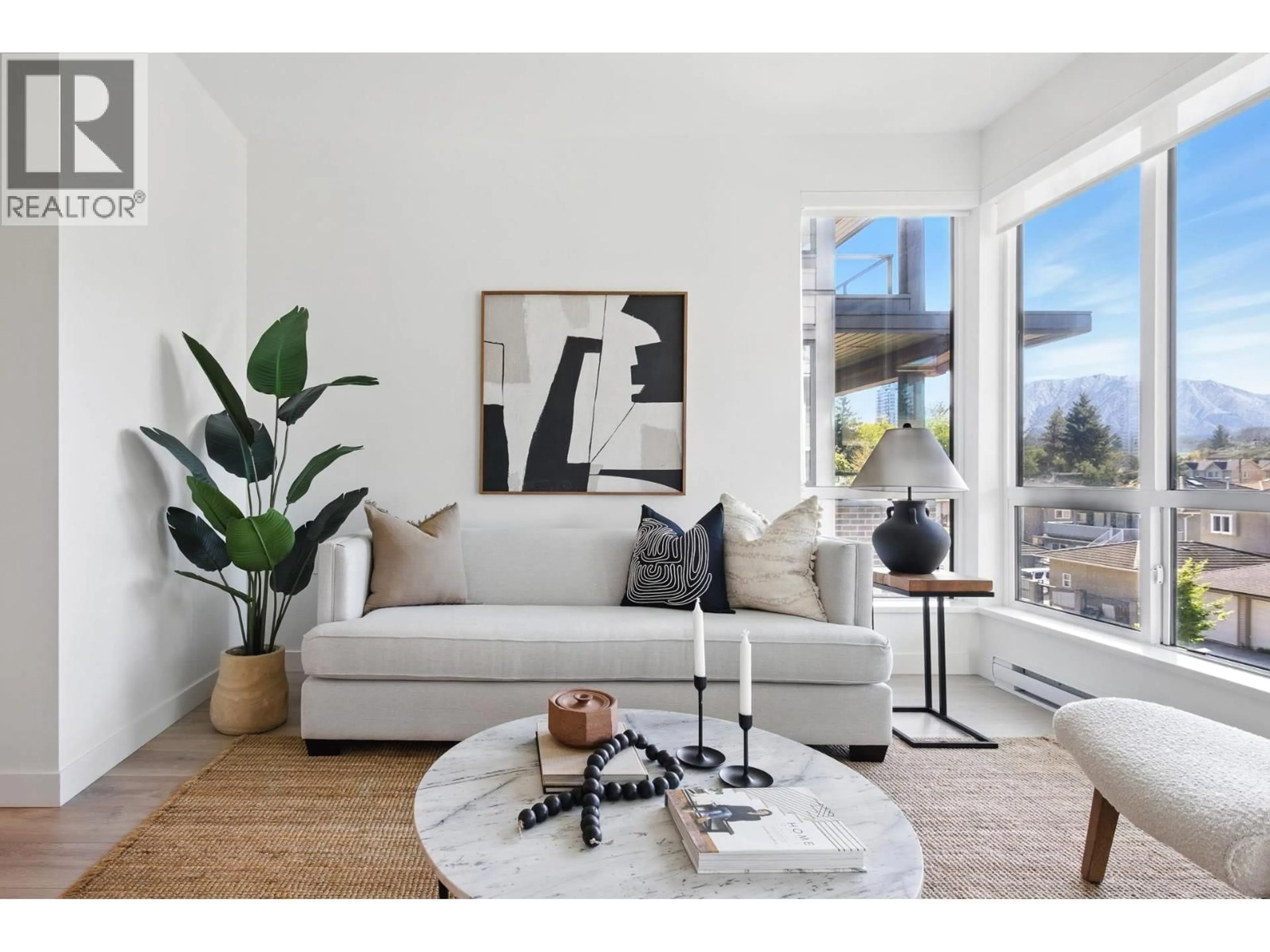 Living room with furniture, unknown for 321 - 7599 15TH STREET, Burnaby British Columbia V3N0H9
