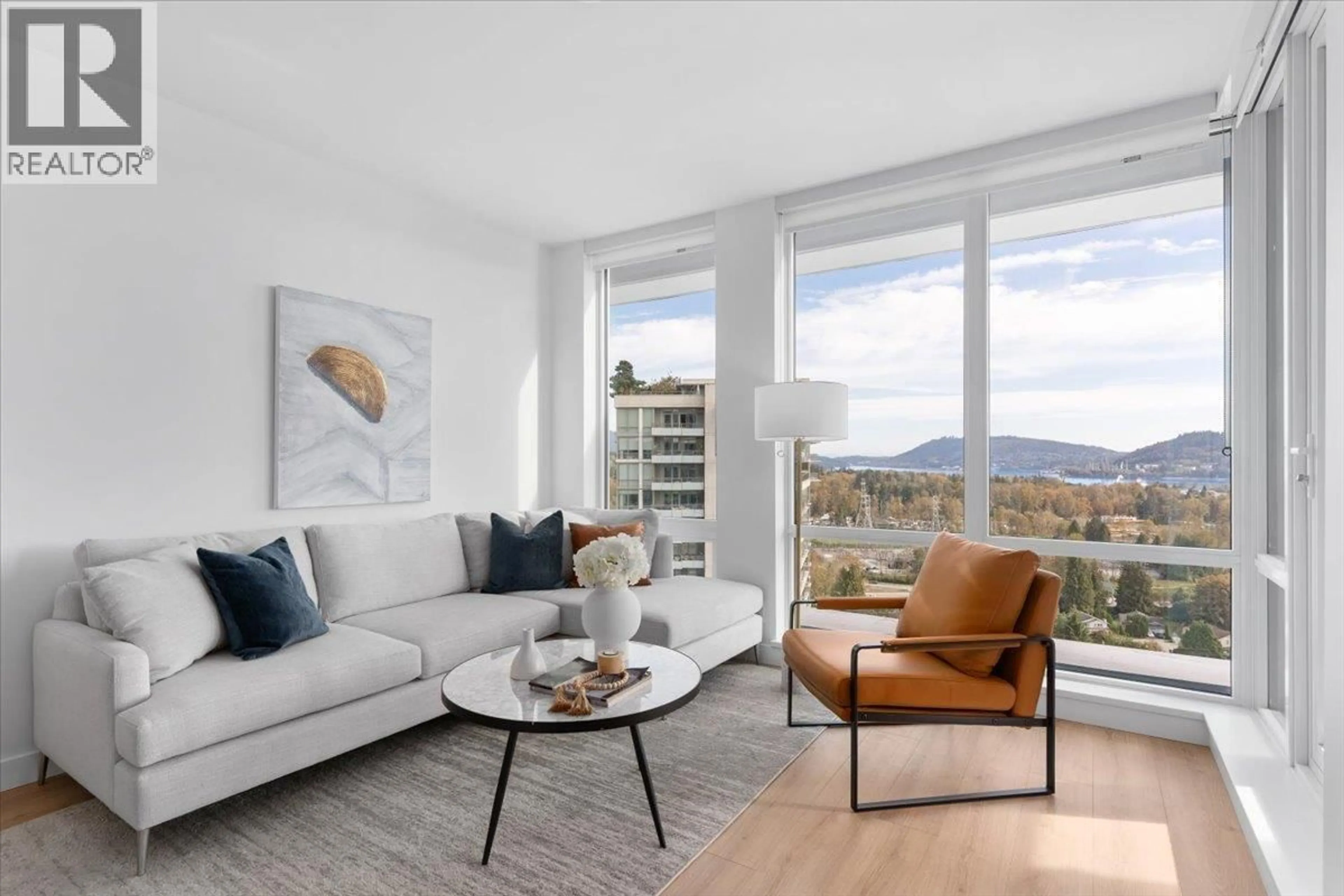 Living room with furniture, unknown for 2205 - 1500 FERN STREET, North Vancouver British Columbia V7J0E6