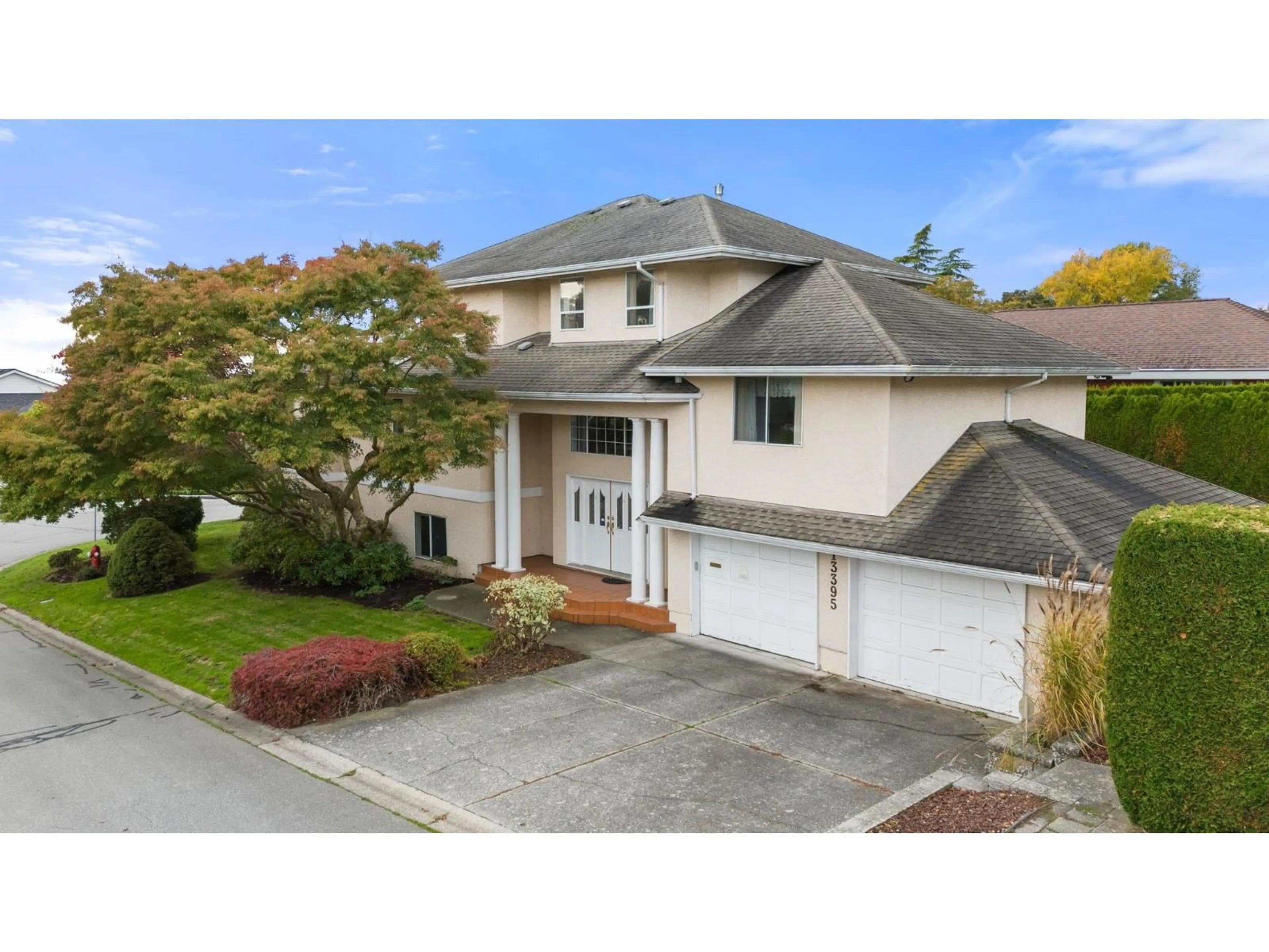 A pic from outside/outdoor area/front of a property/back of a property/a pic from drone, street for 13395 14, Surrey British Columbia V4A9B7