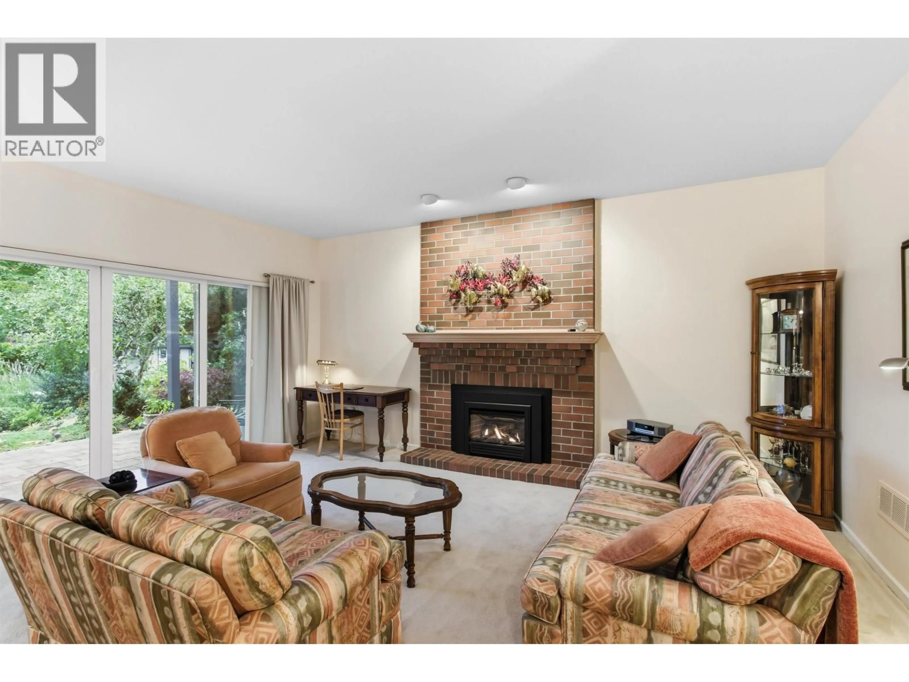 Living room with furniture, unknown for 6960 ODLUM COURT, West Vancouver British Columbia V7W3B6