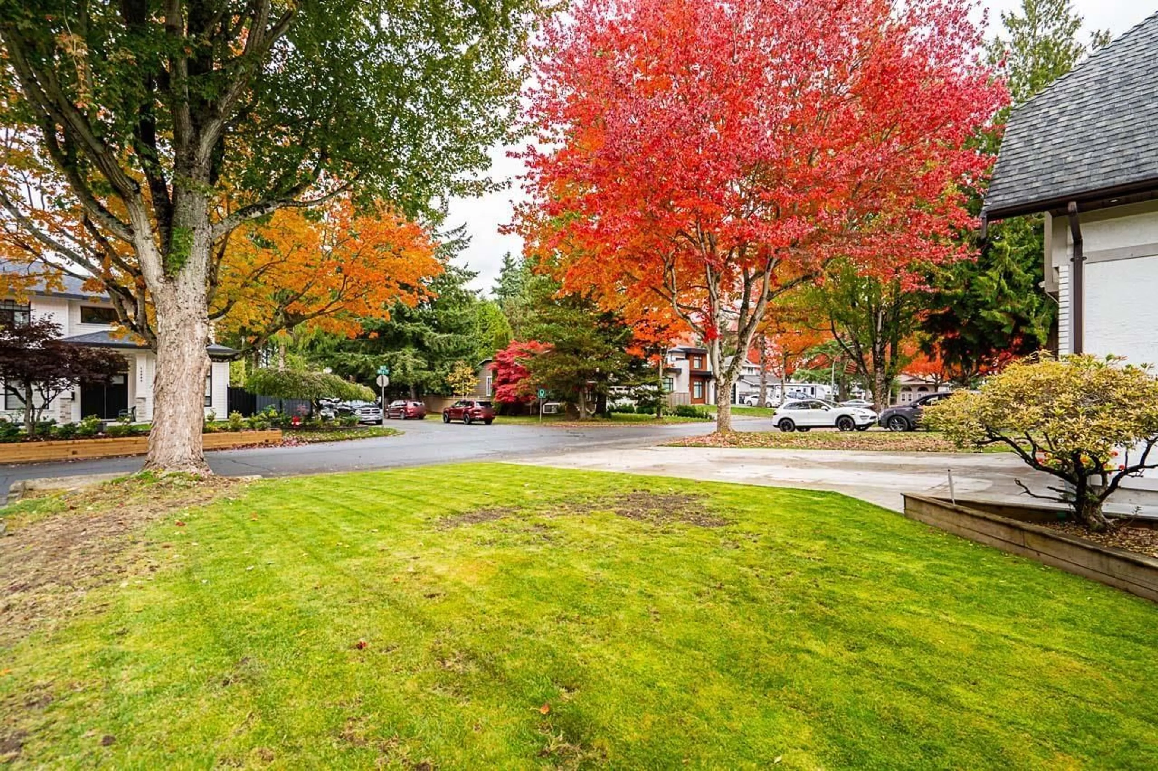 Patio, street for 13094 61A, Surrey British Columbia V3X2G8