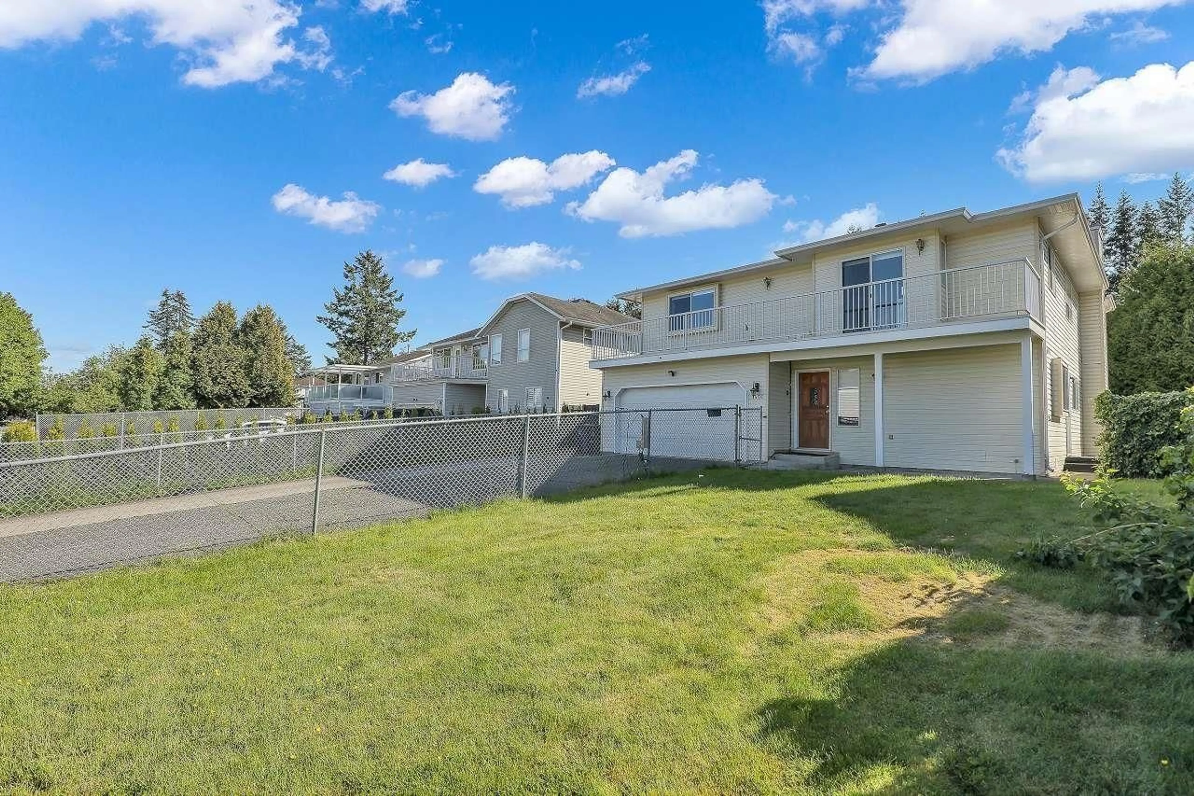 A pic from outside/outdoor area/front of a property/back of a property/a pic from drone, water/lake/river/ocean view for 1876 KING GEORGE, Surrey British Columbia V4A5A1