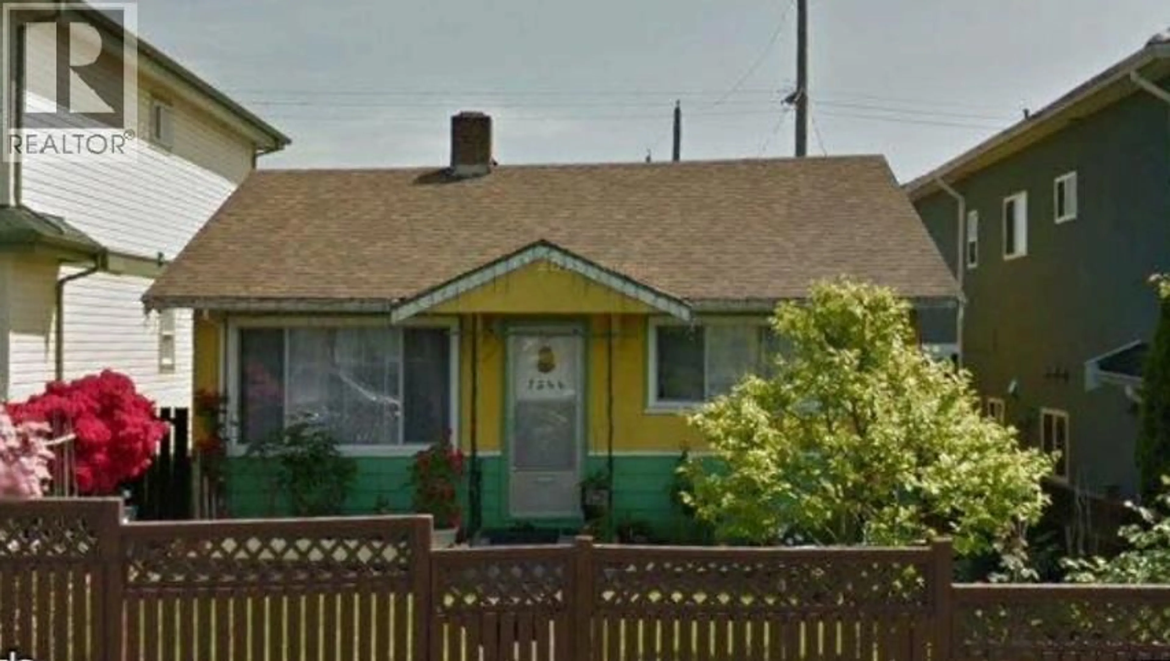 Home with vinyl exterior material, street for 7544 MAIN STREET, Vancouver British Columbia V5X3J9