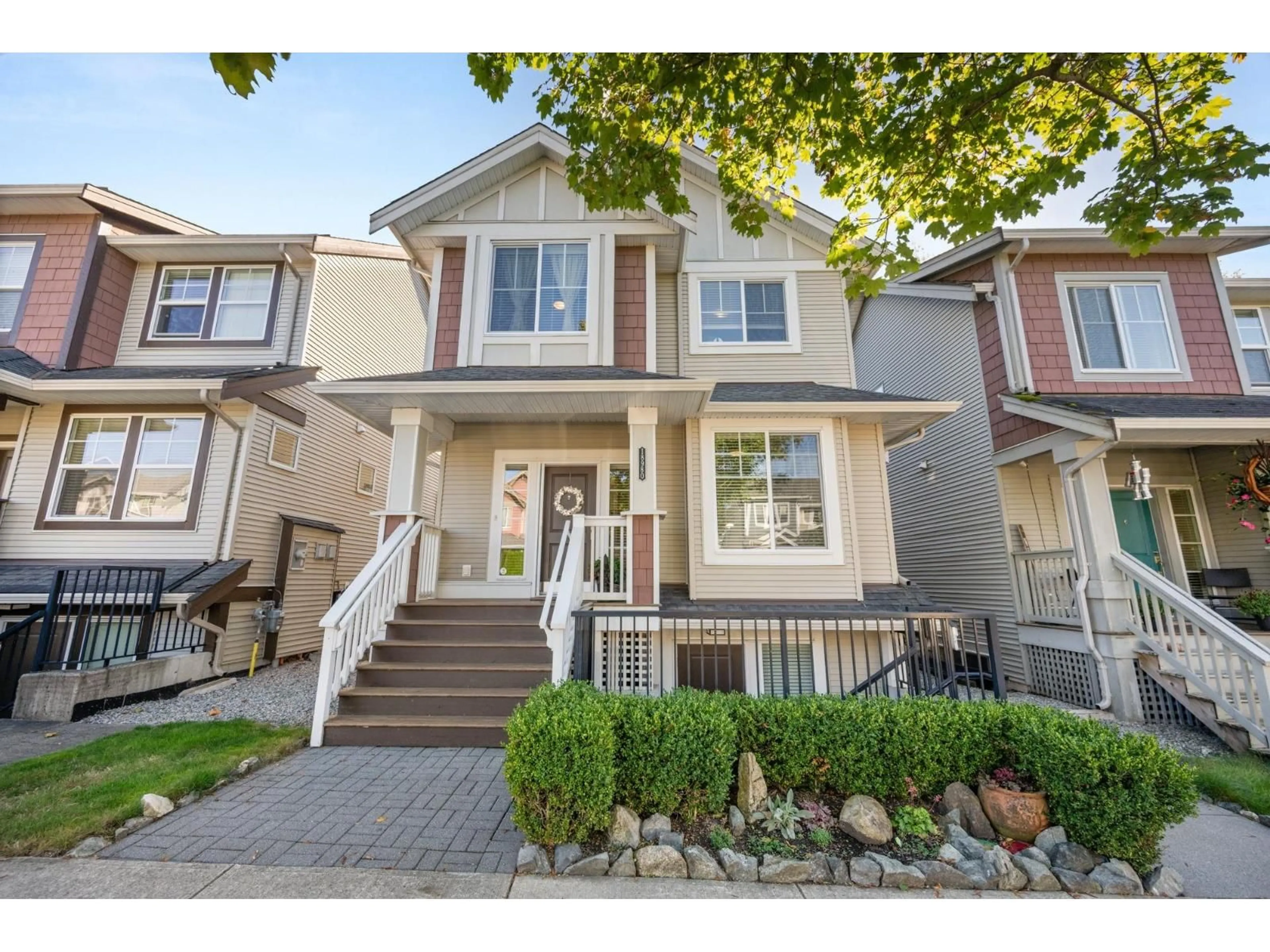 Home with vinyl exterior material, street for 18980 67A, Surrey British Columbia V4N6A2