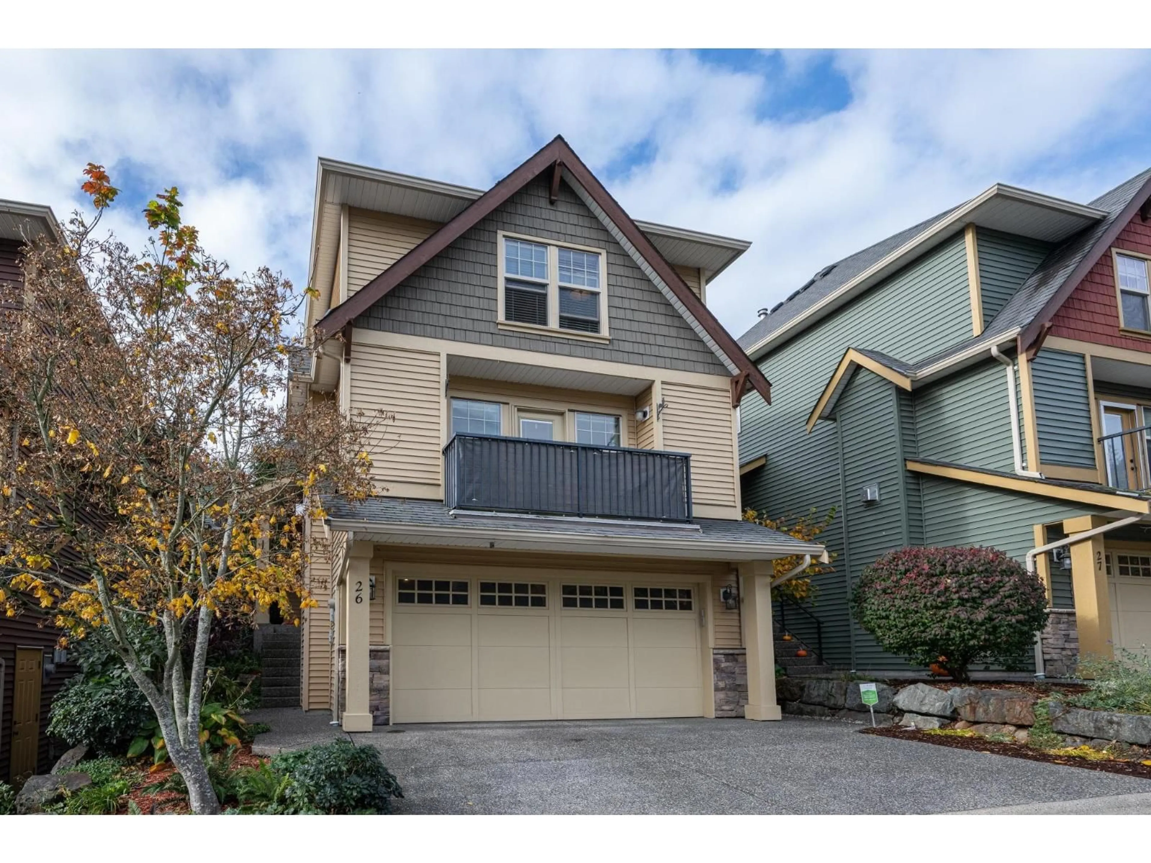 Home with vinyl exterior material, street for 26 - 36169 LOWER SUMAS MOUNTAIN, Abbotsford British Columbia V3G0B5