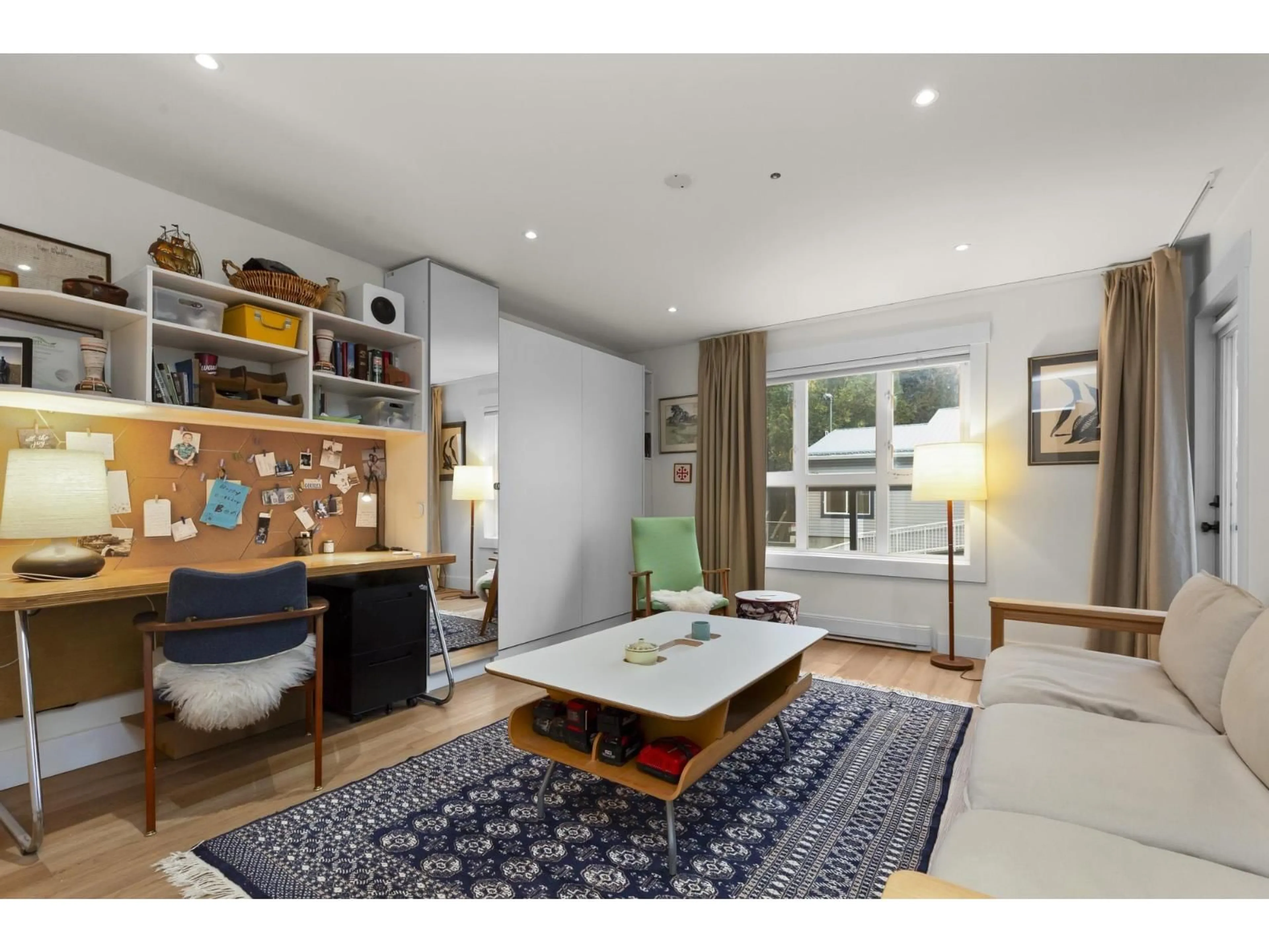 Living room with furniture, unknown for 113 - 33165 2, Mission British Columbia V2V6T8