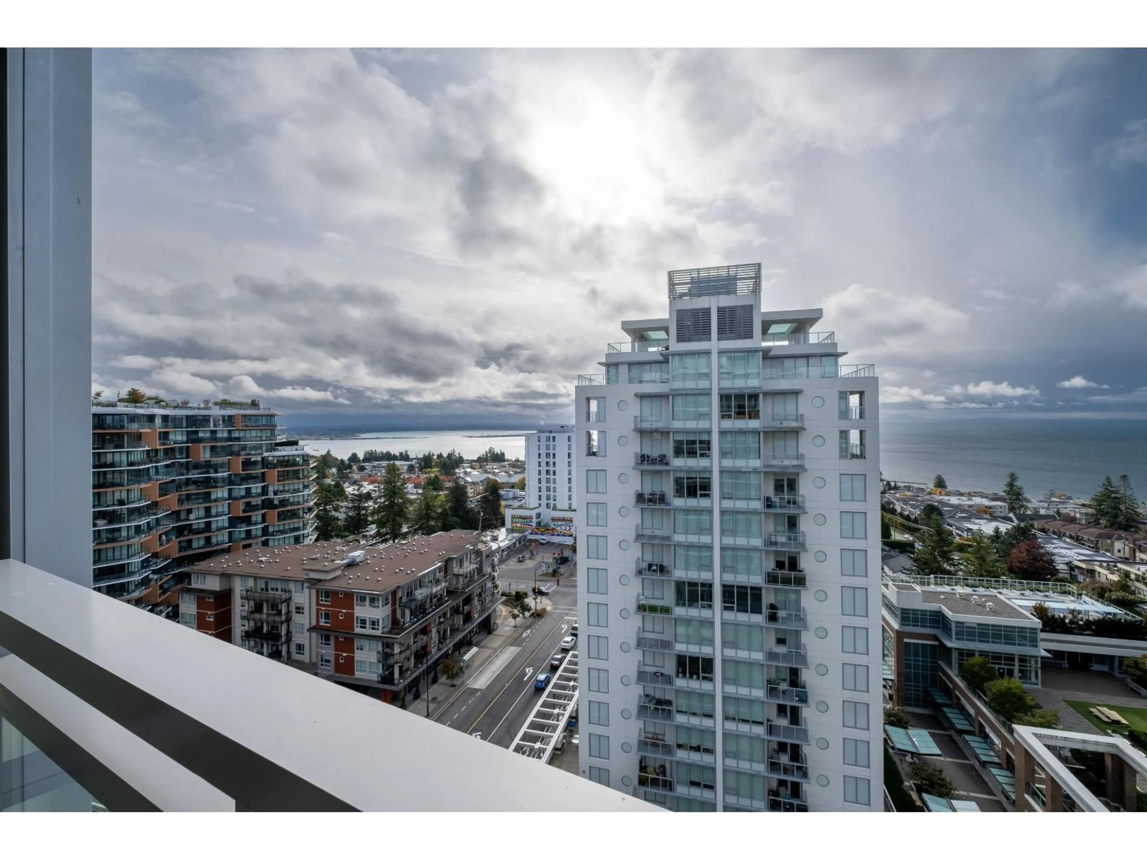 Unknown for 1301 - 1473 JOHNSTON SOUTH, White Rock British Columbia V4B0A2