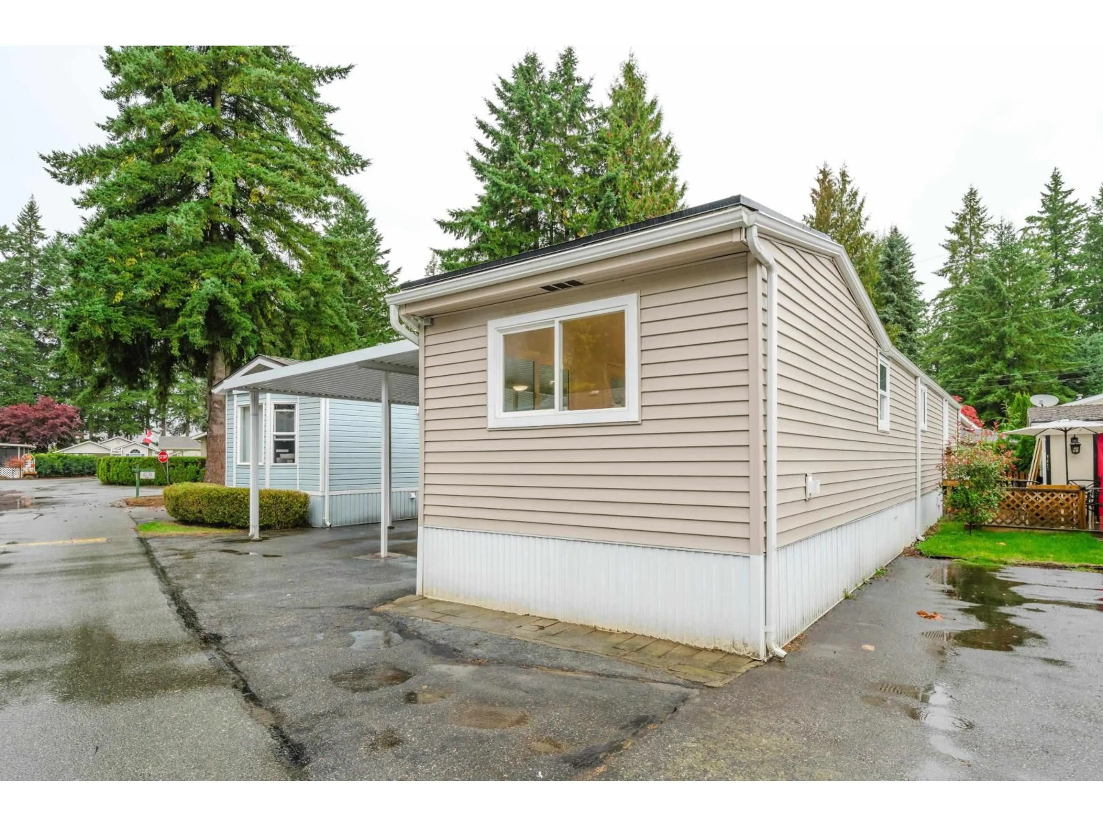 Home with vinyl exterior material, street for 46 - 9080 198, Langley British Columbia V1M3A8