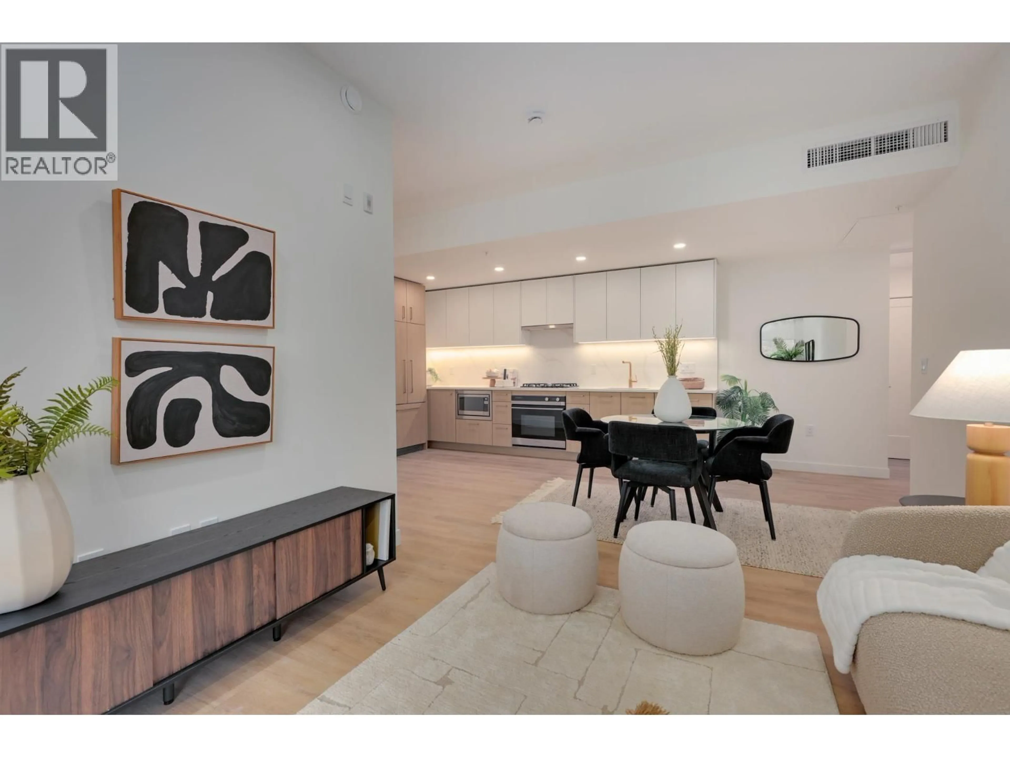 Unknown for 600 ROCHESTER AVENUE, Coquitlam British Columbia V3K0K1