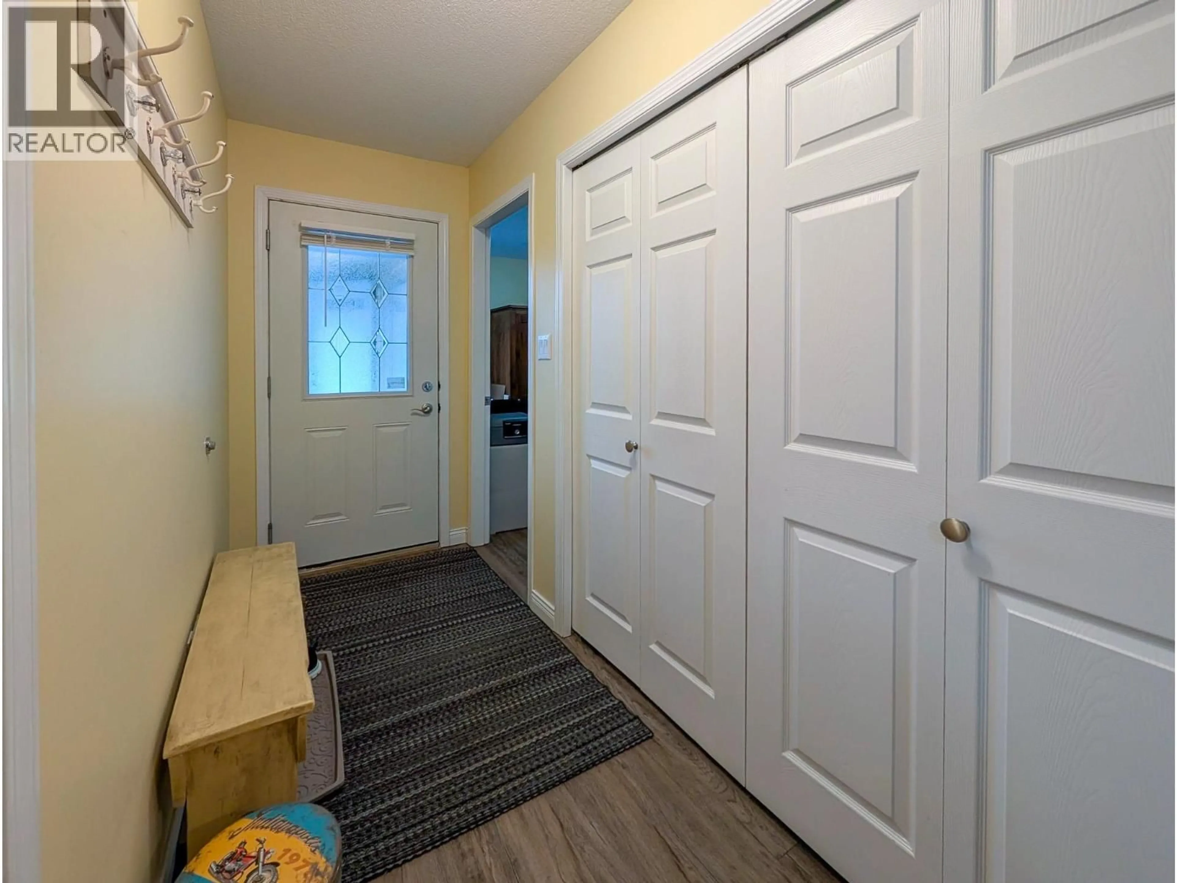 Indoor entryway for 403 - 2911 FERRY AVENUE, Prince George British Columbia V2N1L3