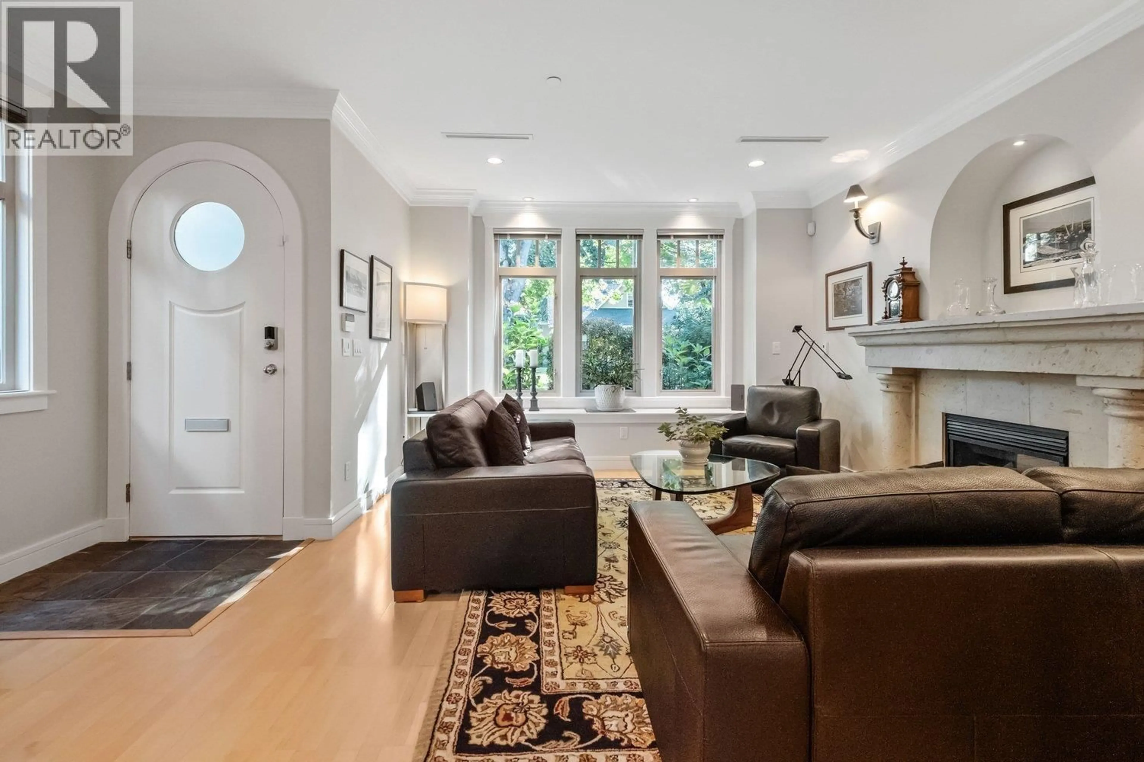 Living room with furniture, unknown for 6677 LABURNUM STREET, Vancouver British Columbia V6P5M6