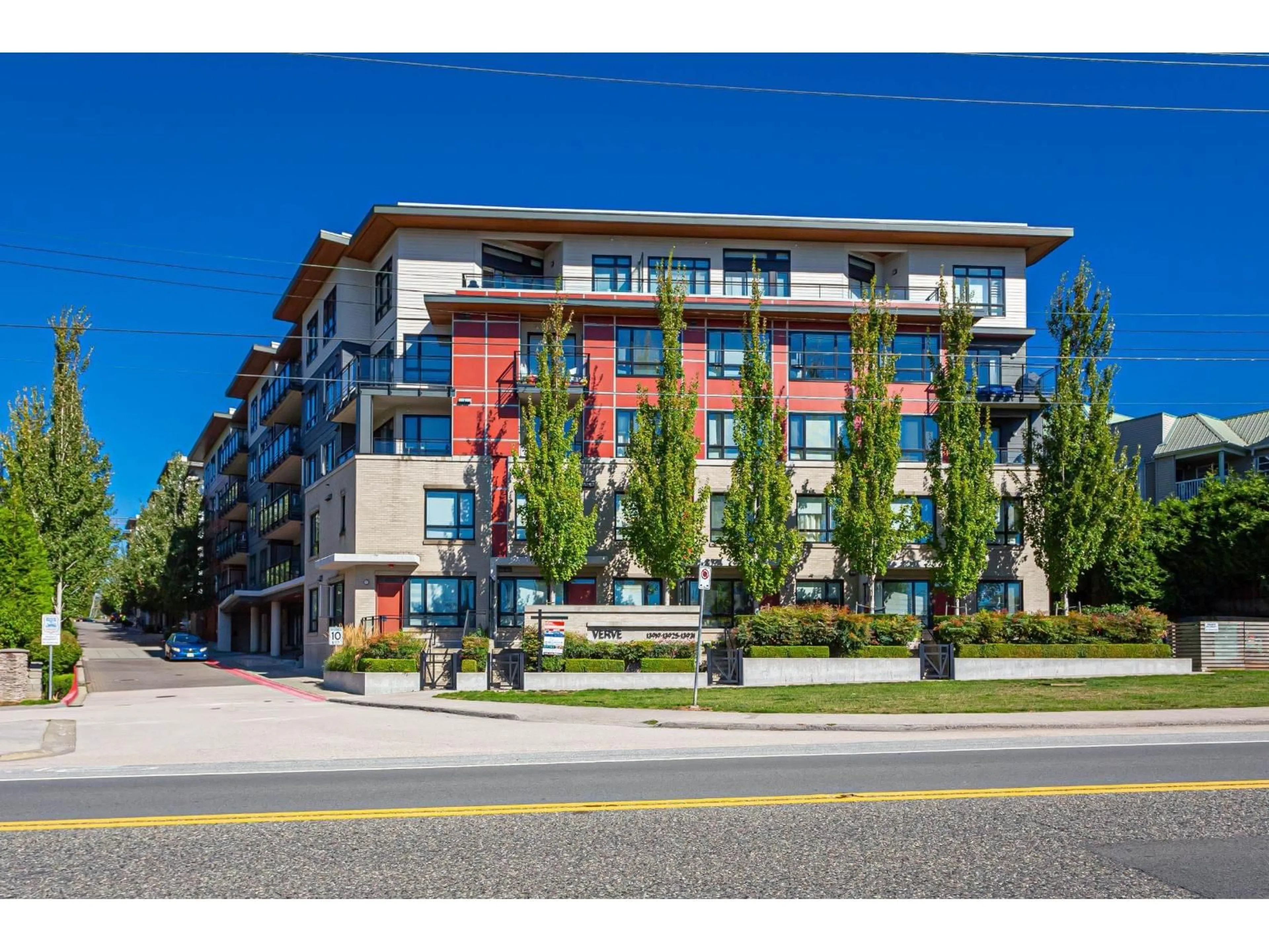 Unknown for 116 - 13925 FRASER, Surrey British Columbia V3T4E6