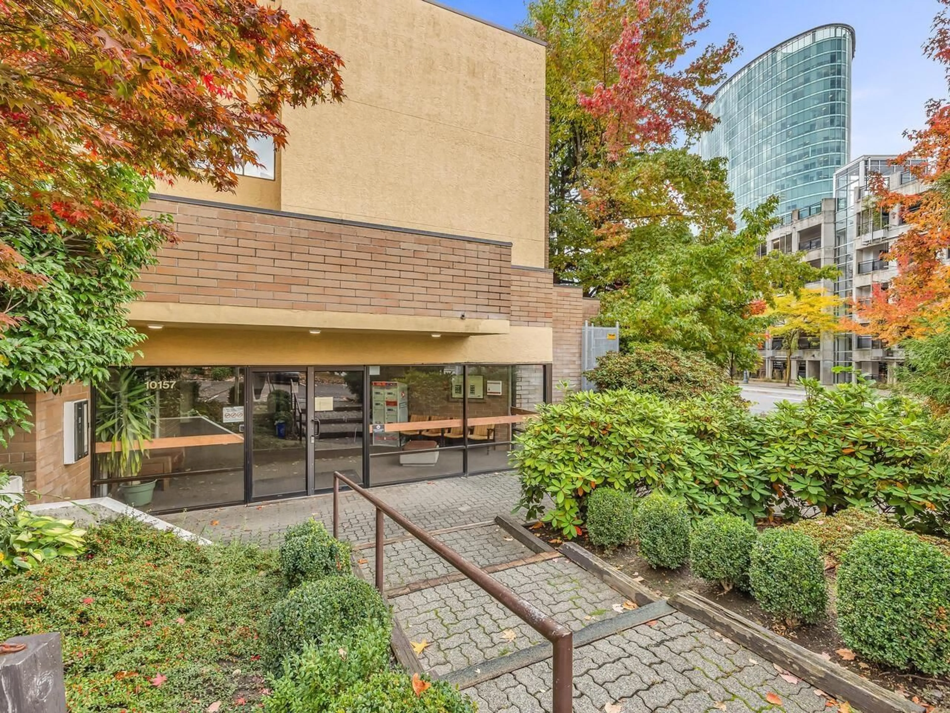 Unknown for 211 - 10157 UNIVERSITY, Surrey British Columbia V3T5L7