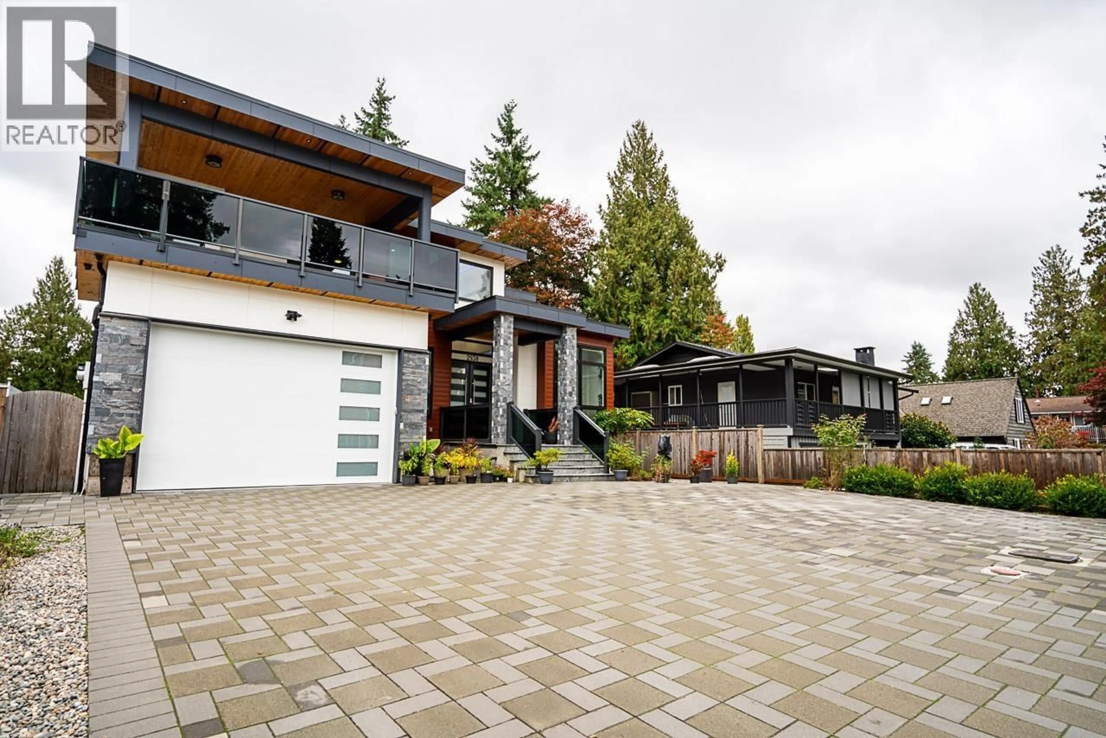 Unknown for 2938 CUMBERLAND STREET, Port Coquitlam British Columbia V3B3V4