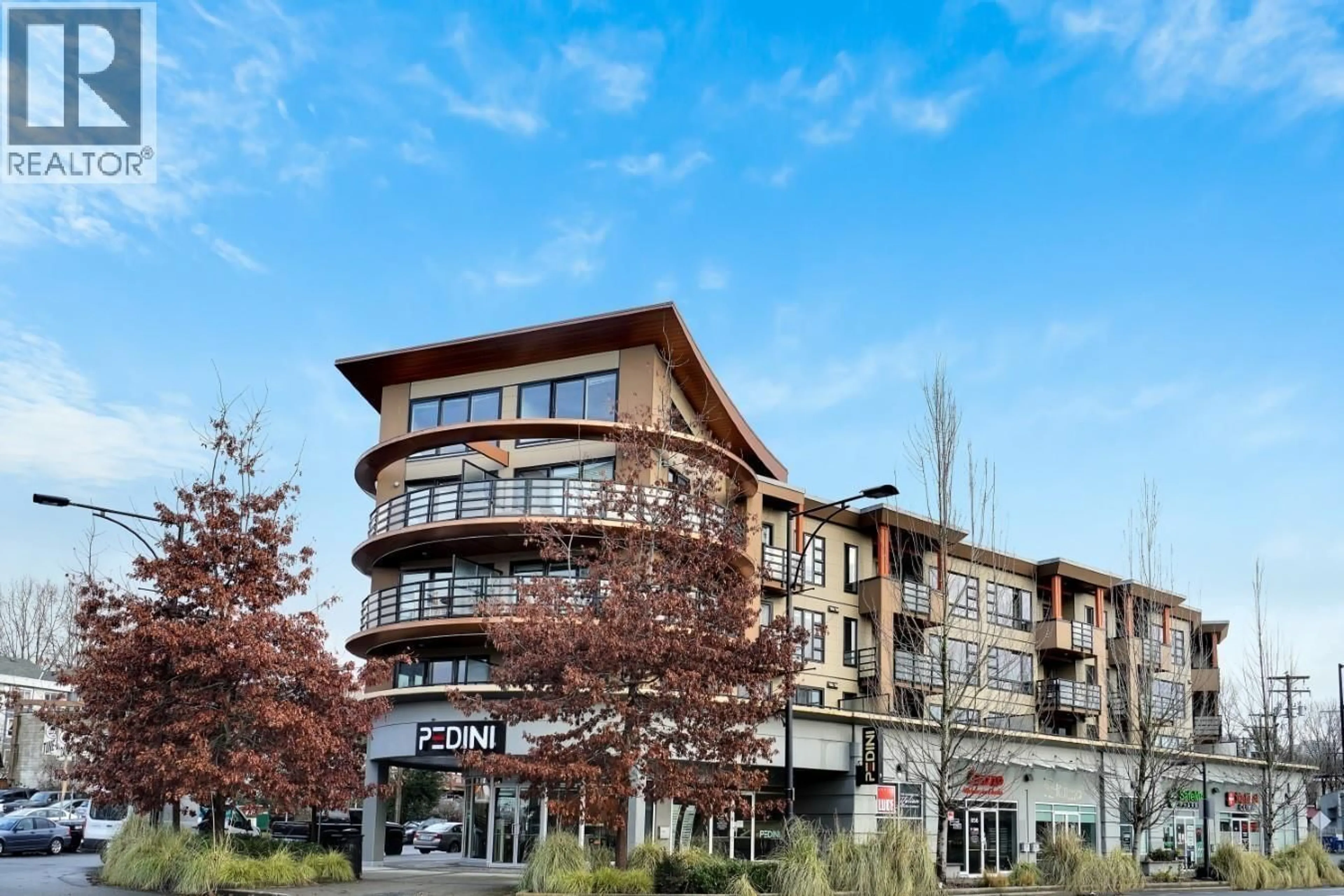 Patio, building for 309 - 857 15TH STREET, North Vancouver British Columbia V7P1M5