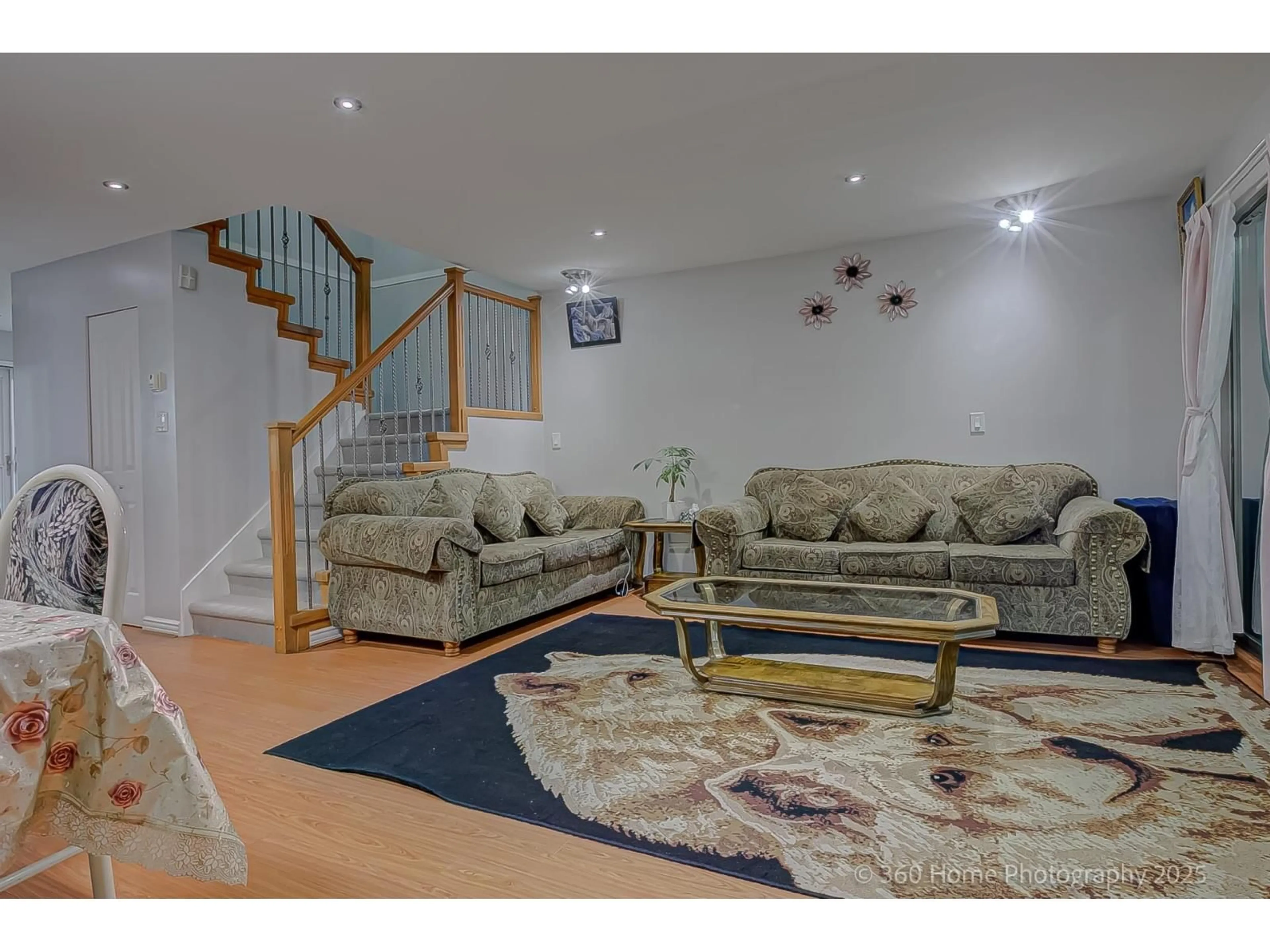 Living room with furniture, unknown for 35 - 7533 140, Surrey British Columbia V3W5J9