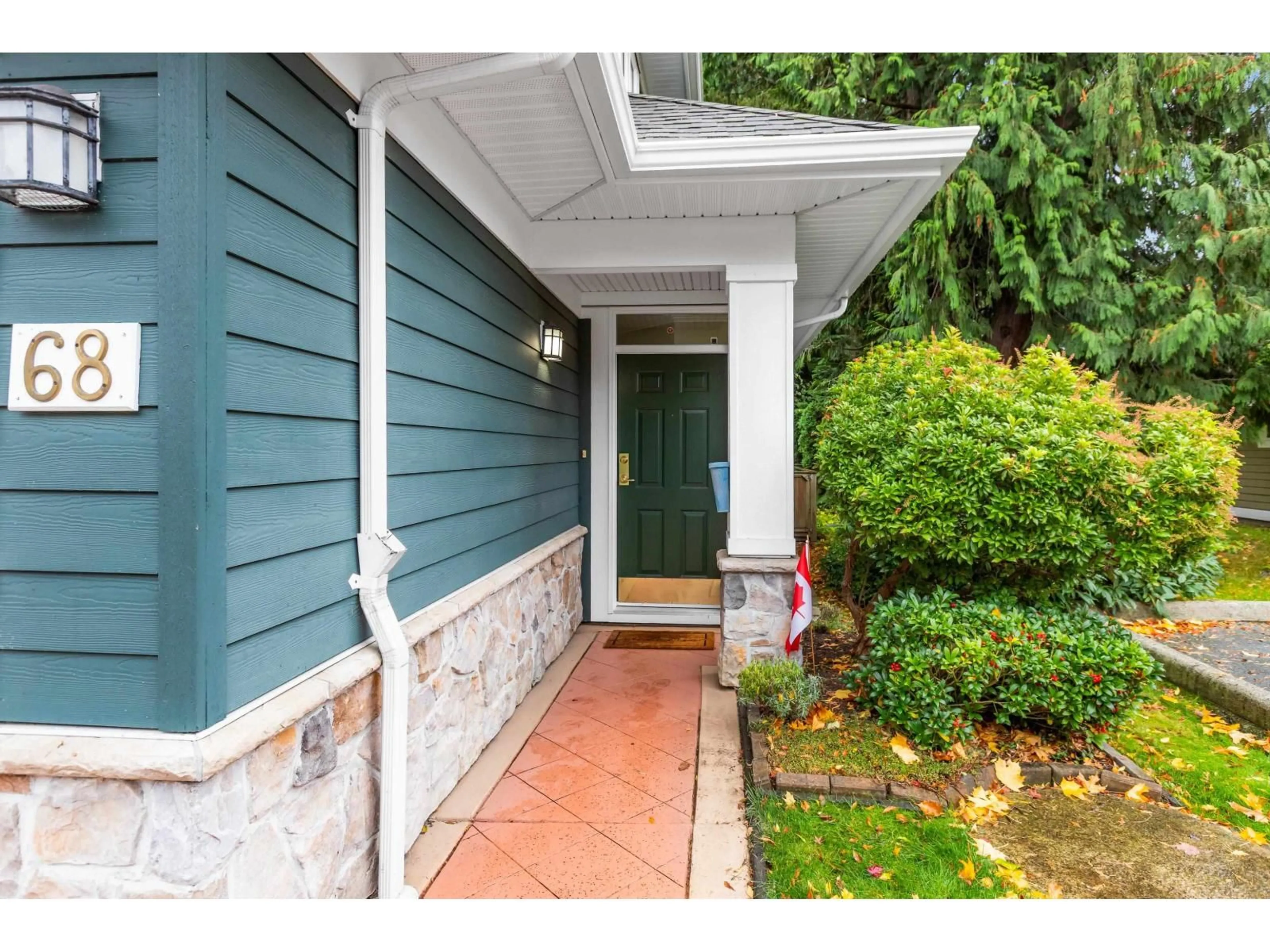 Unknown for 68 - 15055 20, Surrey British Columbia V4A9X8