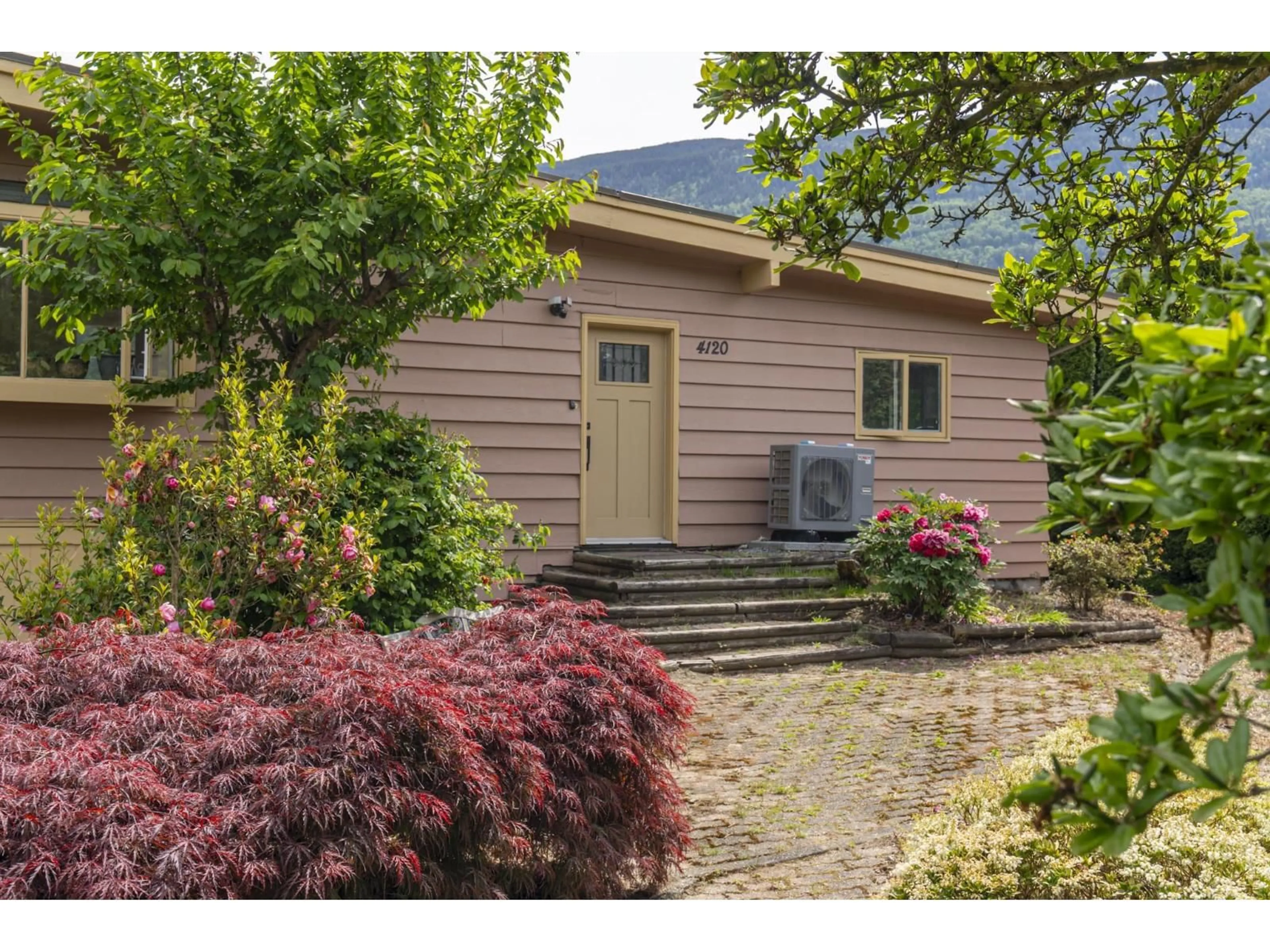 Home with vinyl exterior material, street for 4120 STEWART ROAD, Yarrow British Columbia V2R5G6