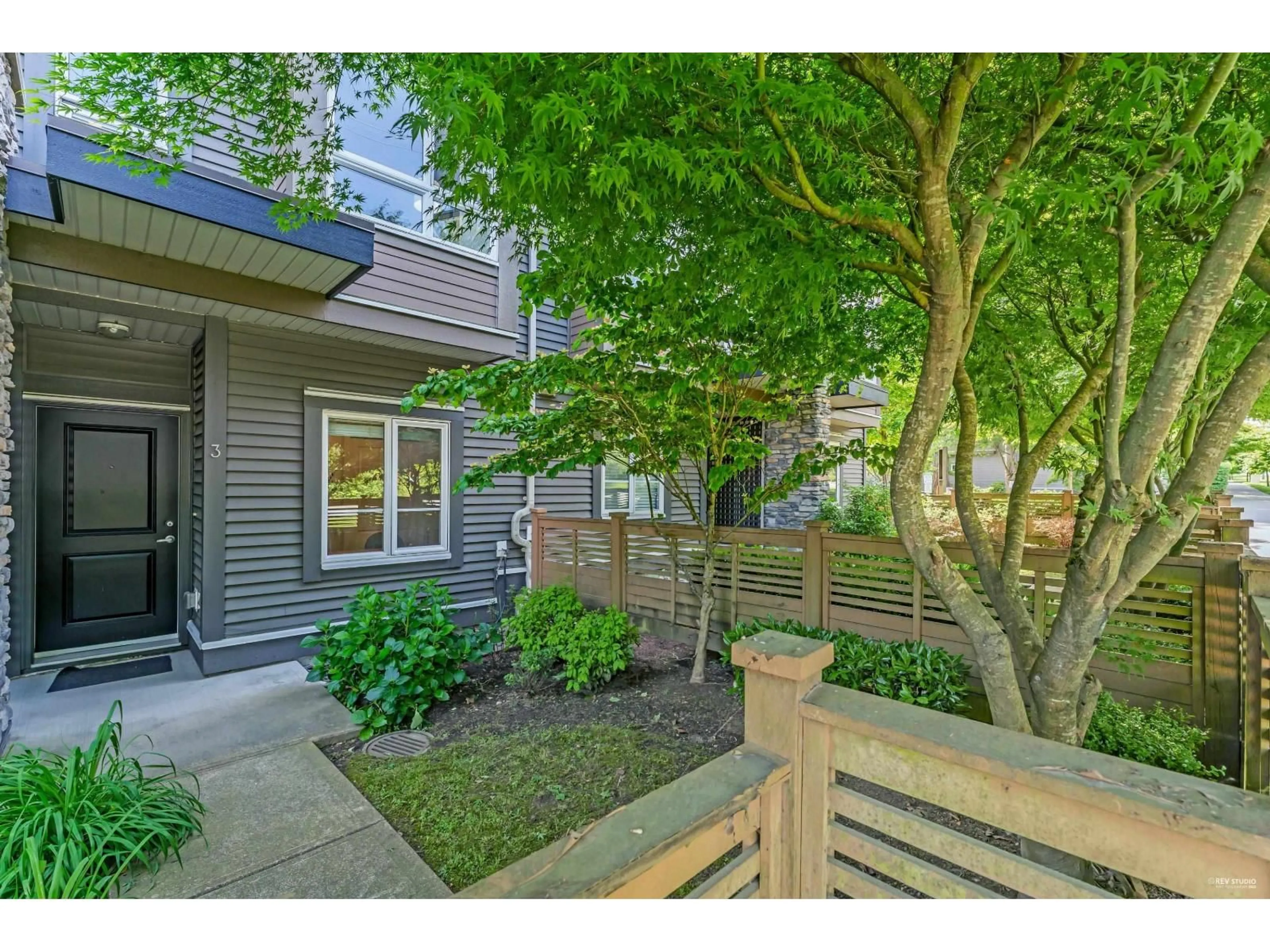 Patio, street for 3 - 5888 144, Surrey British Columbia V3X0G8