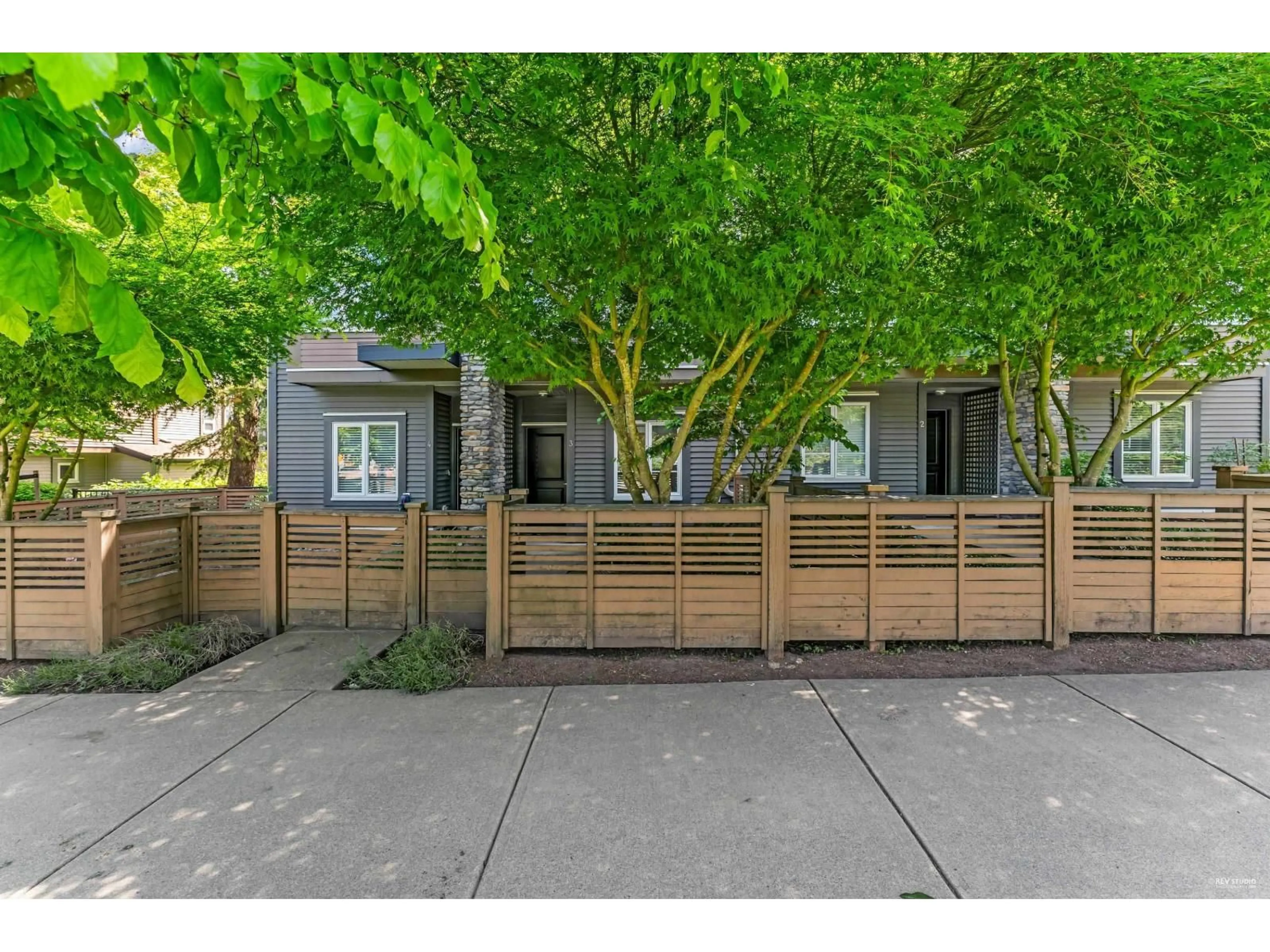 Unknown for 3 - 5888 144, Surrey British Columbia V3X0G8