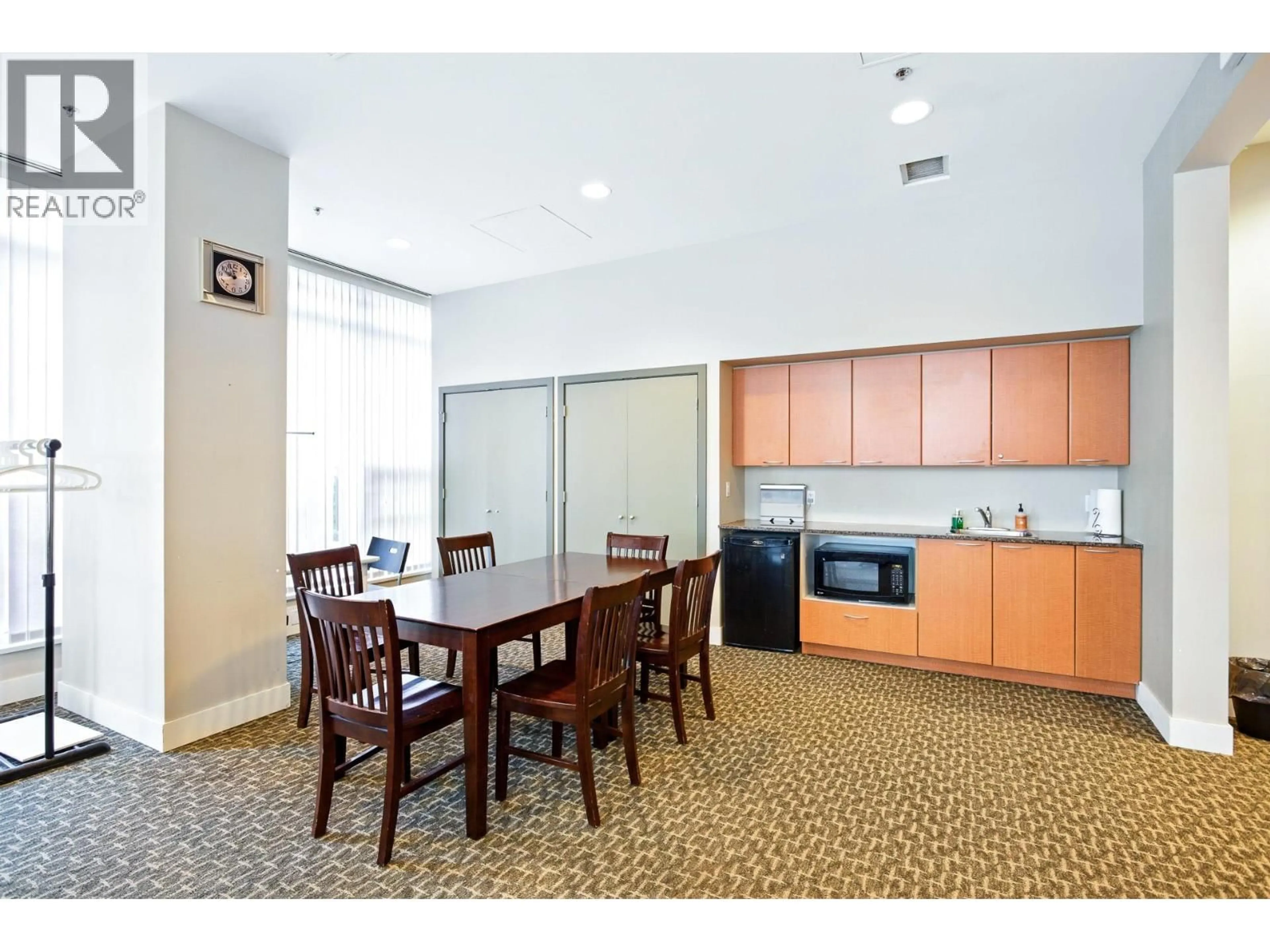 Standard kitchen, unknown for 1101 - 7178 COLLIER STREET, Burnaby British Columbia V5E4N7