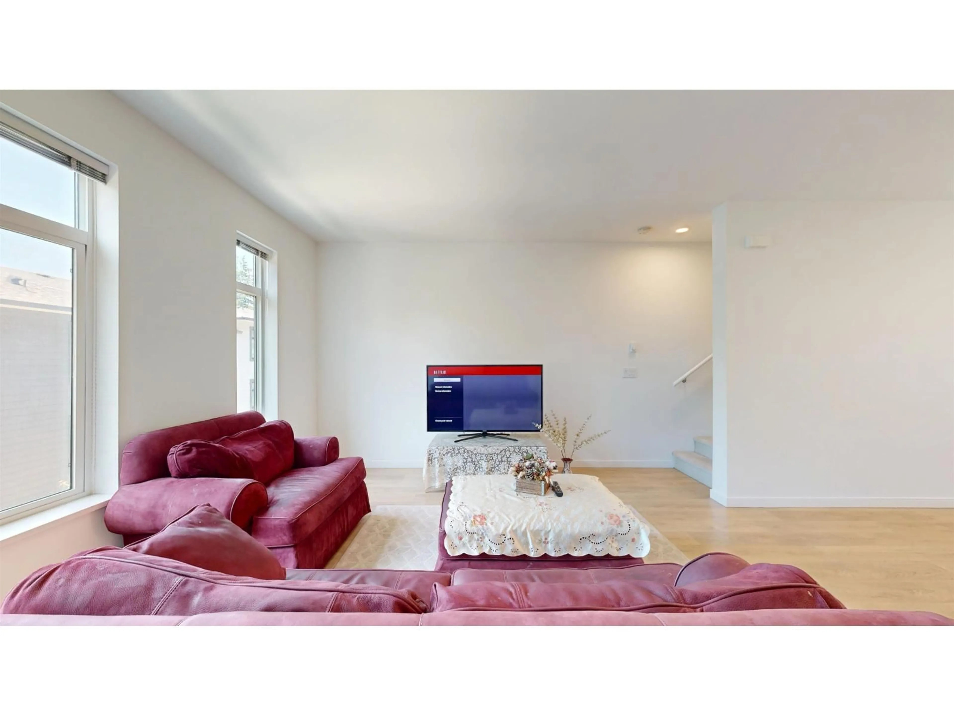 Living room with furniture, unknown for 130 - 15235 SITKA, Surrey British Columbia V3S0A9