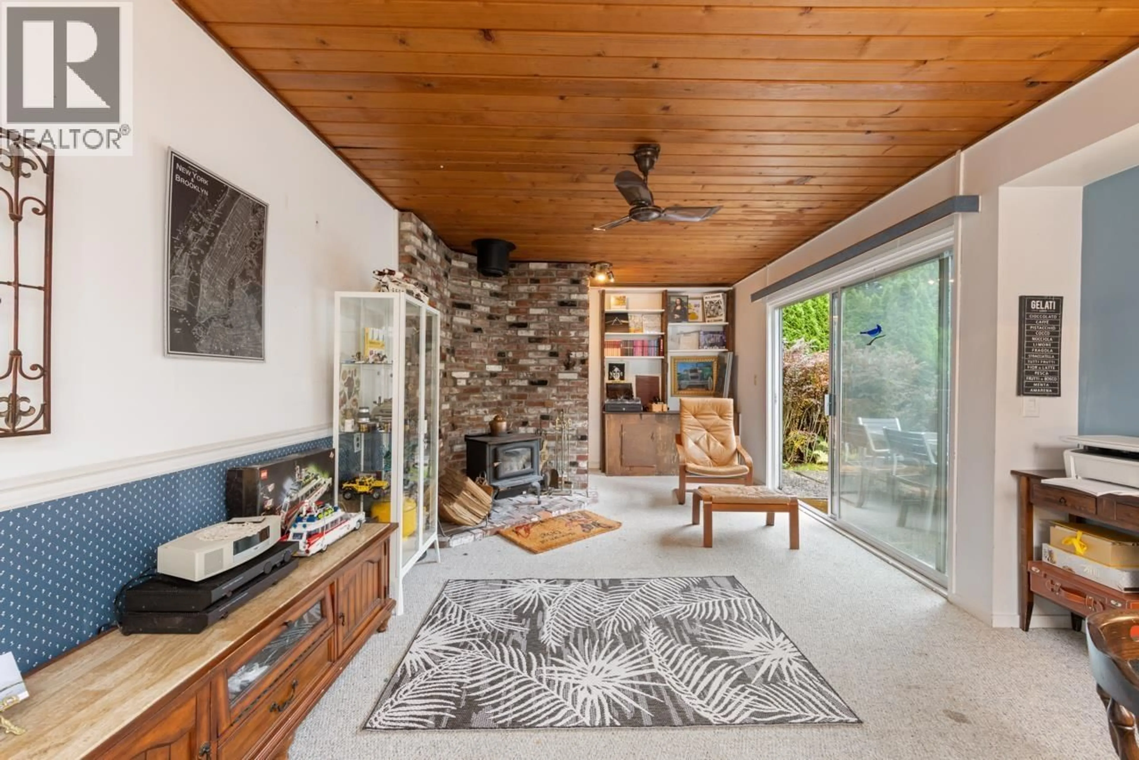 Unknown for 977 BELVEDERE DRIVE, North Vancouver British Columbia V7R2C2