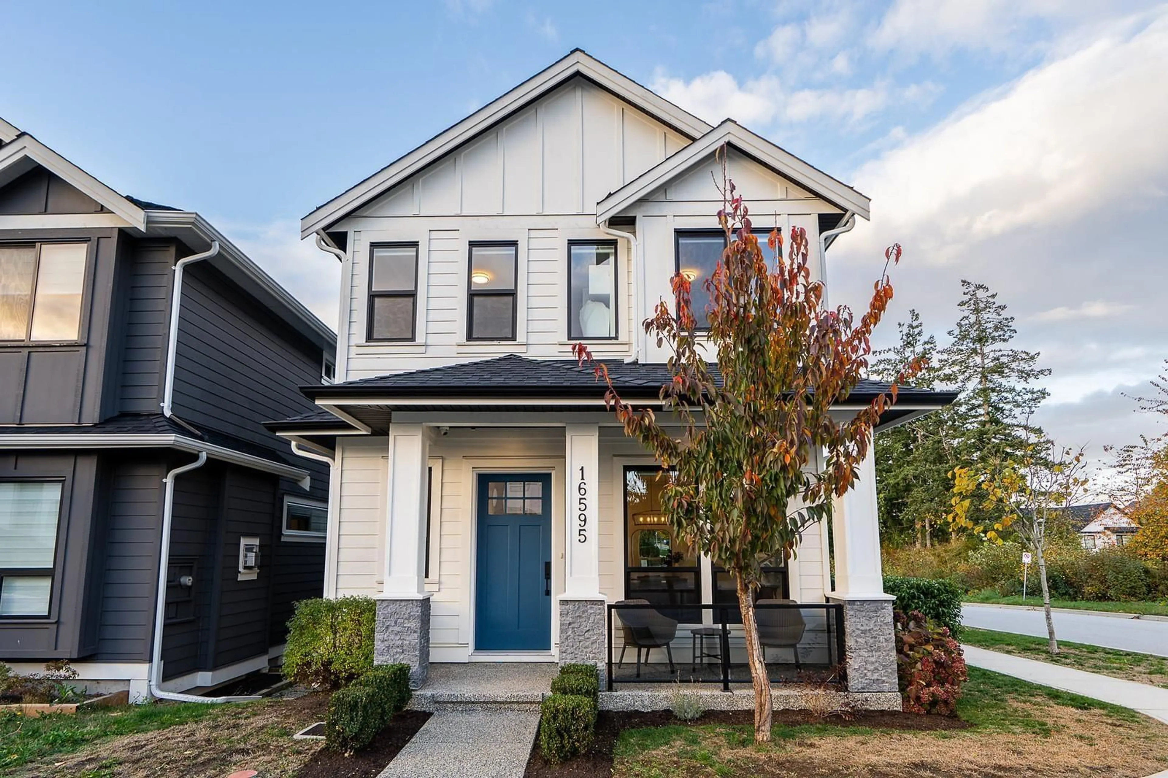 Home with brick exterior material, street for 16595 25A, Surrey British Columbia V3Z9W9