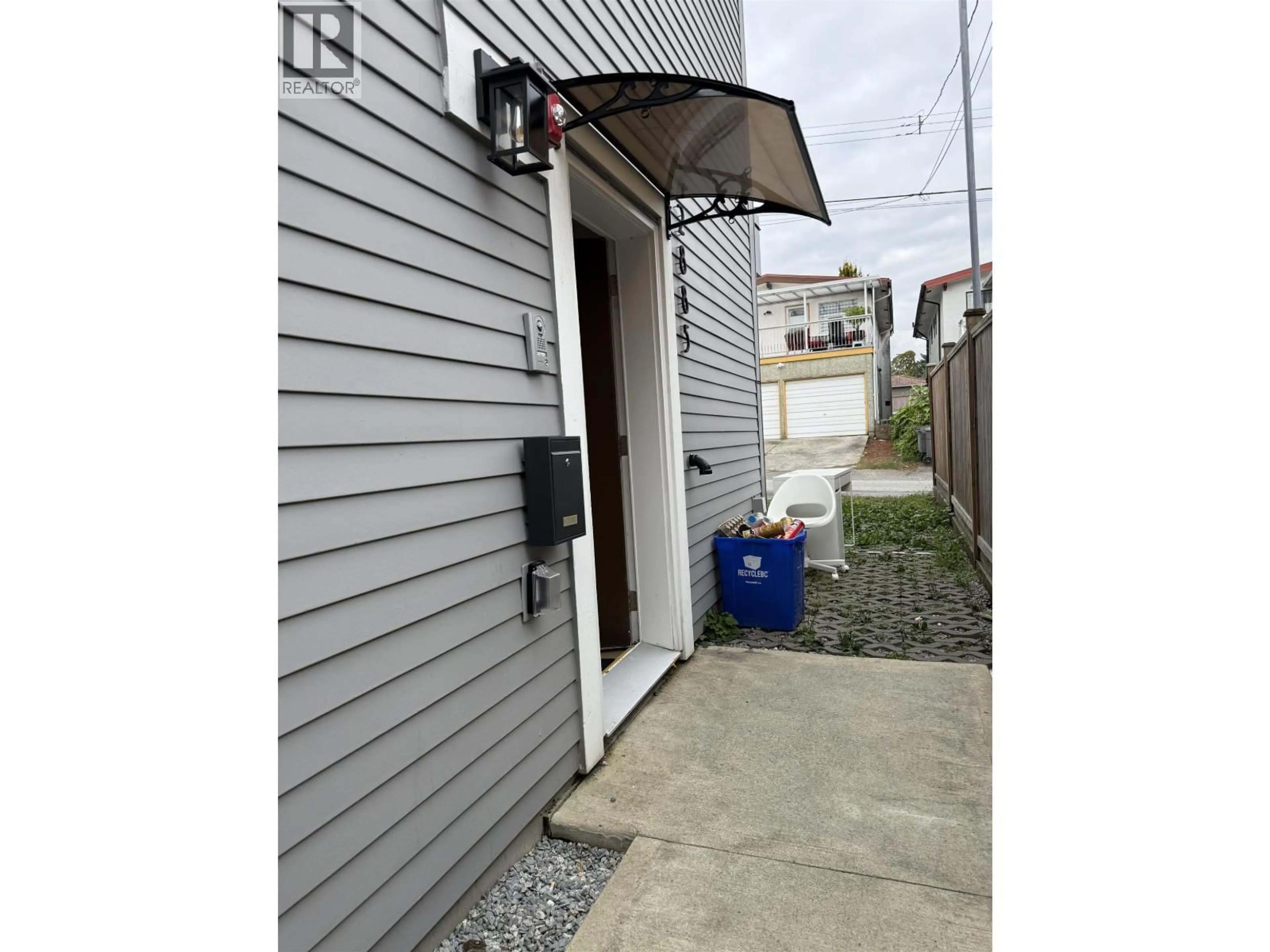 Unknown for 2885 GEORGIA STREET, Vancouver British Columbia V5K2K3