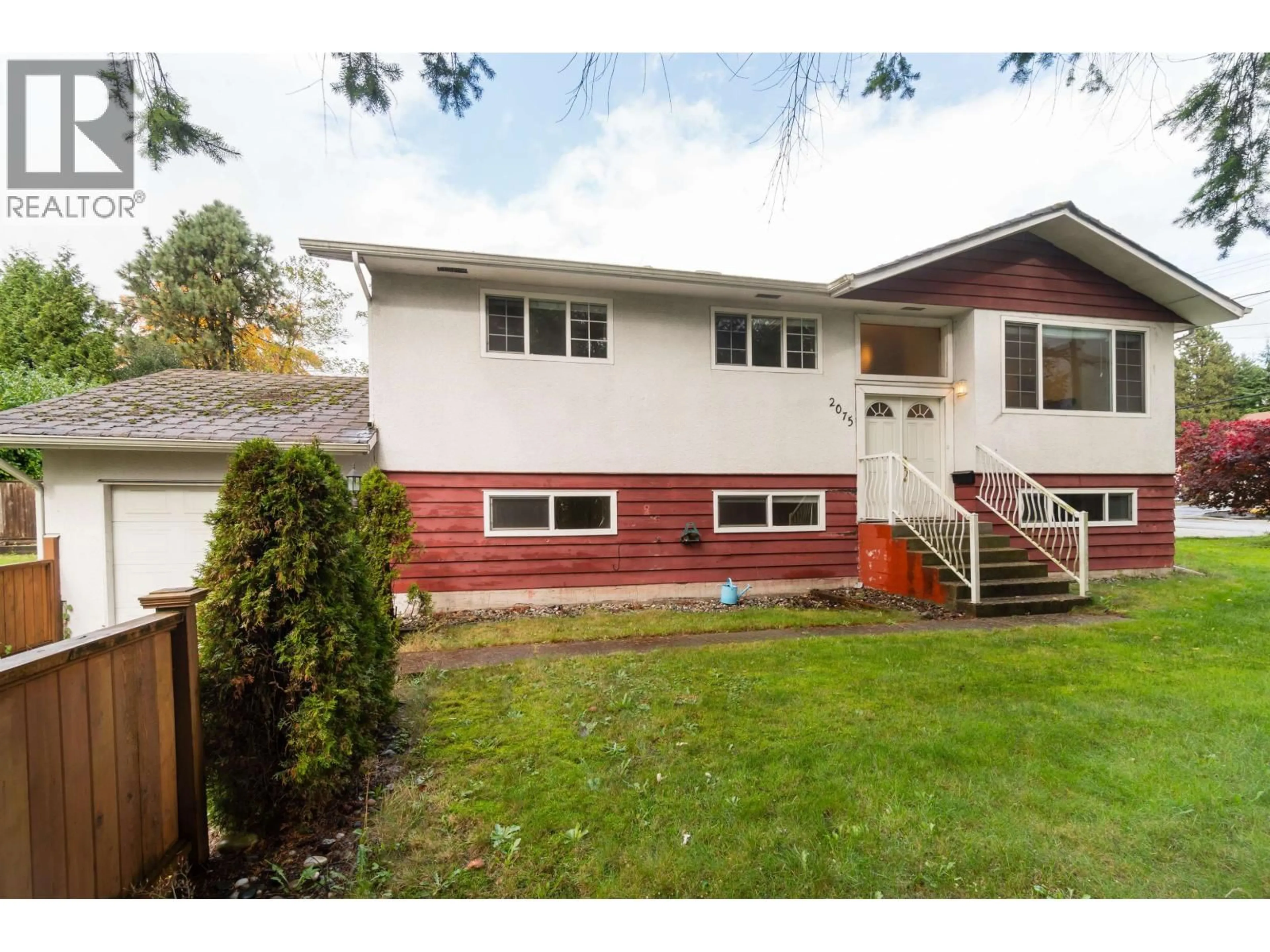 Home with vinyl exterior material, street for 2075 AUSTIN AVENUE, Coquitlam British Columbia V3K3R5