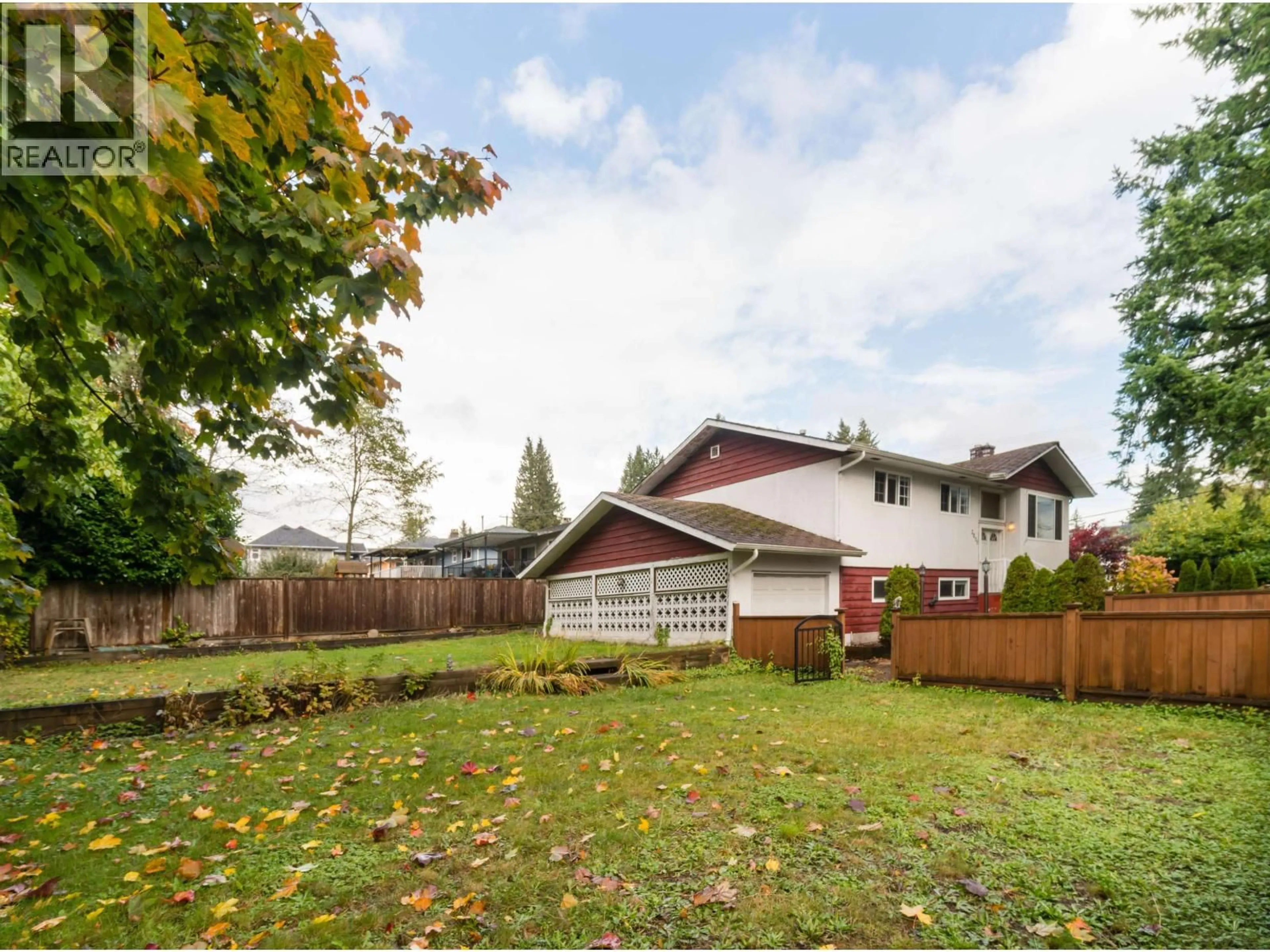 A pic from outside/outdoor area/front of a property/back of a property/a pic from drone, unknown for 2075 AUSTIN AVENUE, Coquitlam British Columbia V3K3R5