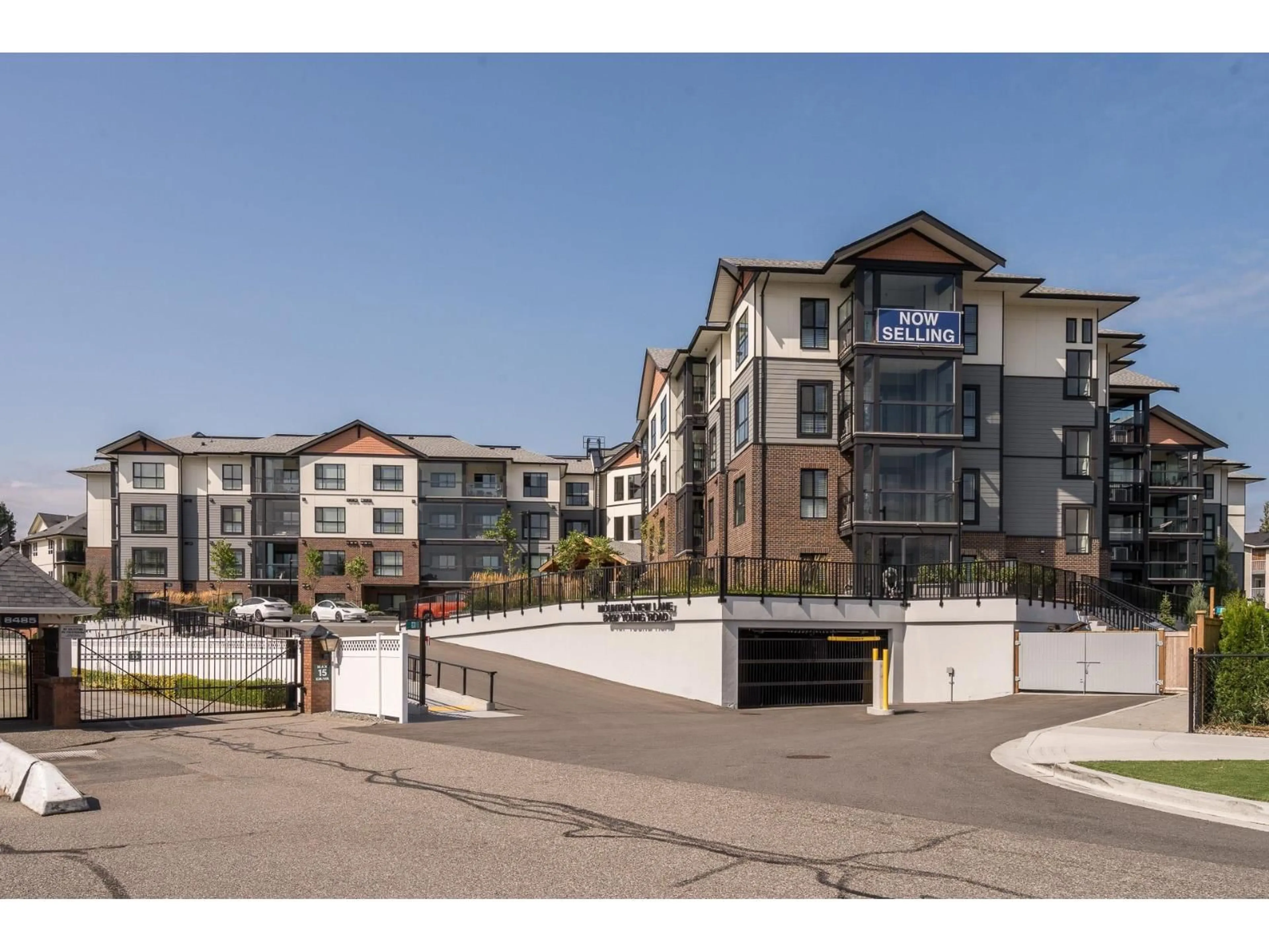 Unknown for 202 - 8497 YOUNG ROAD, Chilliwack British Columbia V2P4P2