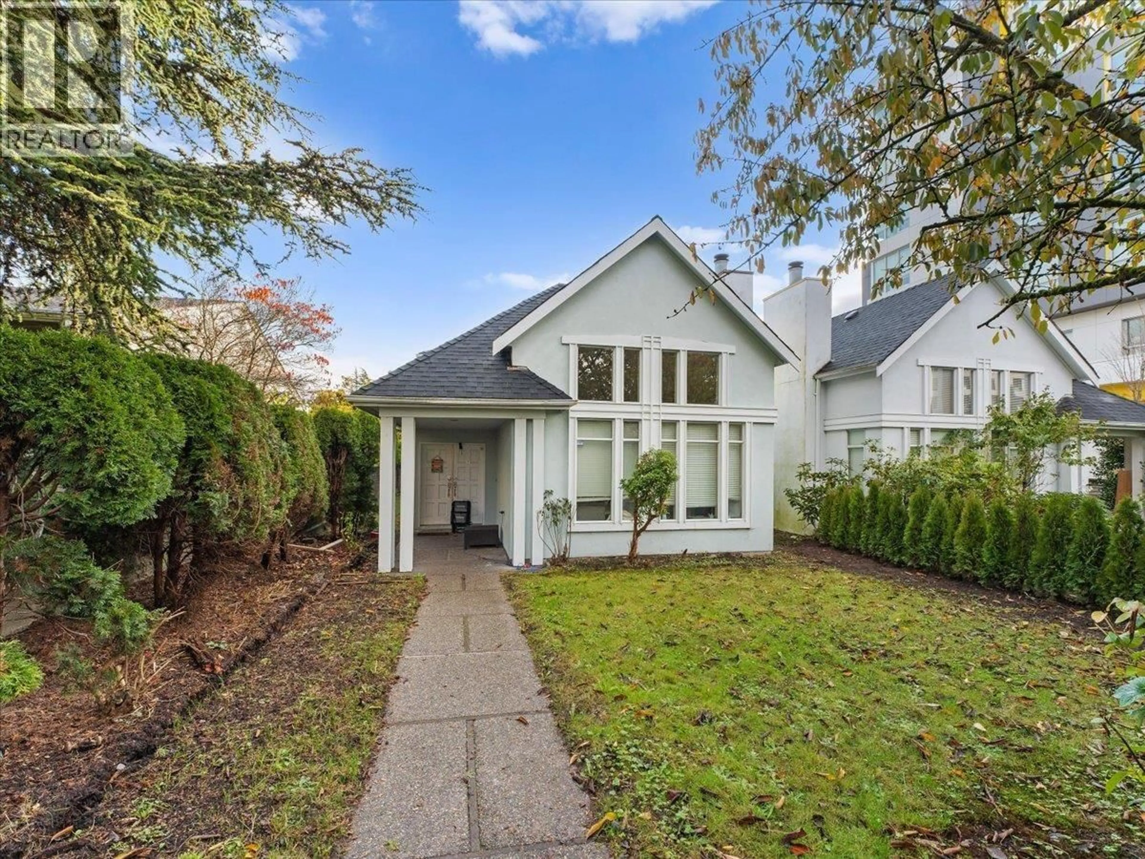 A pic from outside/outdoor area/front of a property/back of a property/a pic from drone, street for 6288 CAMBIE STREET, Vancouver British Columbia V5Z3B4