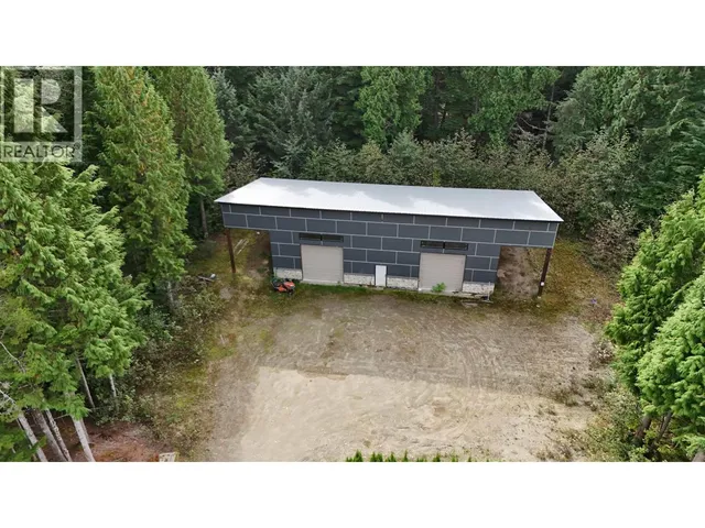 155 DEWBERRY STREET, Kitimat 2