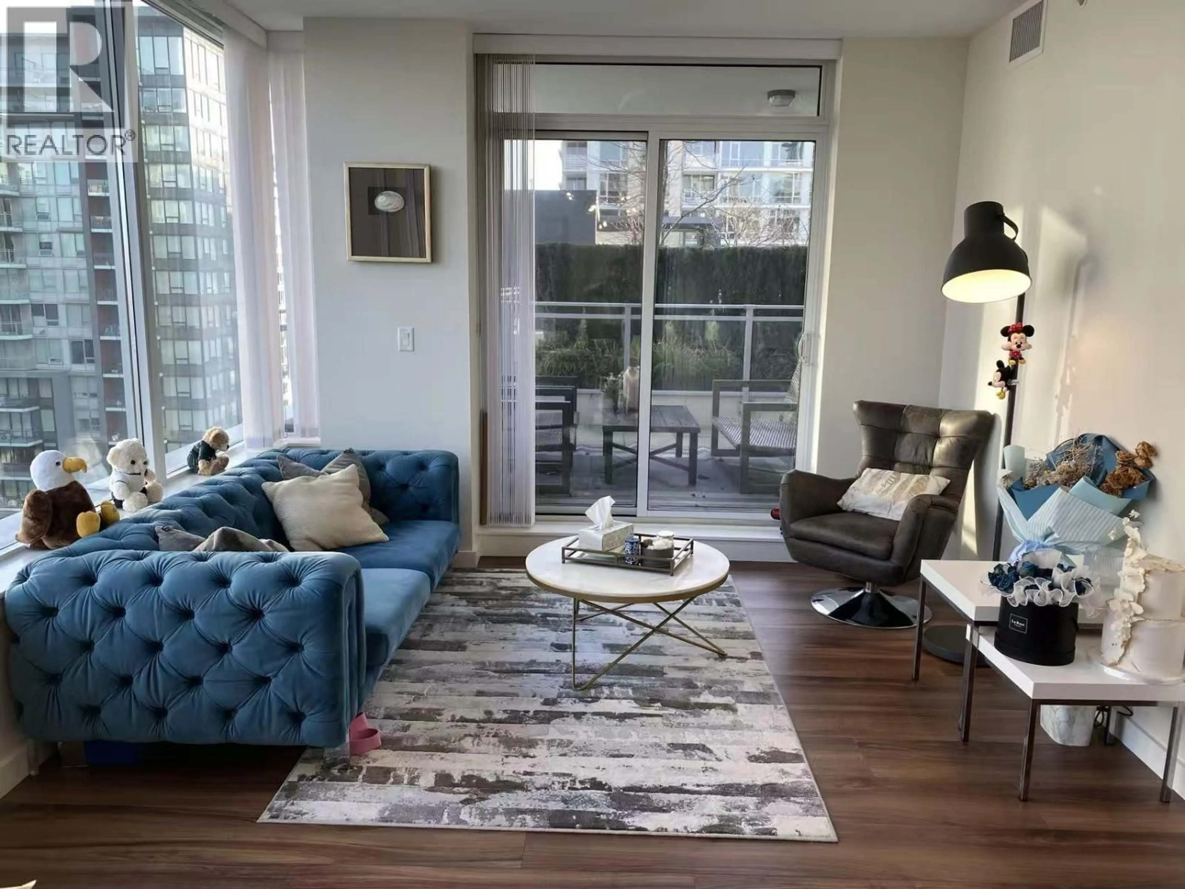 Living room with furniture, unknown for 1005 - 8688 HAZELBRIDGE WAY, Richmond British Columbia V6X0R6