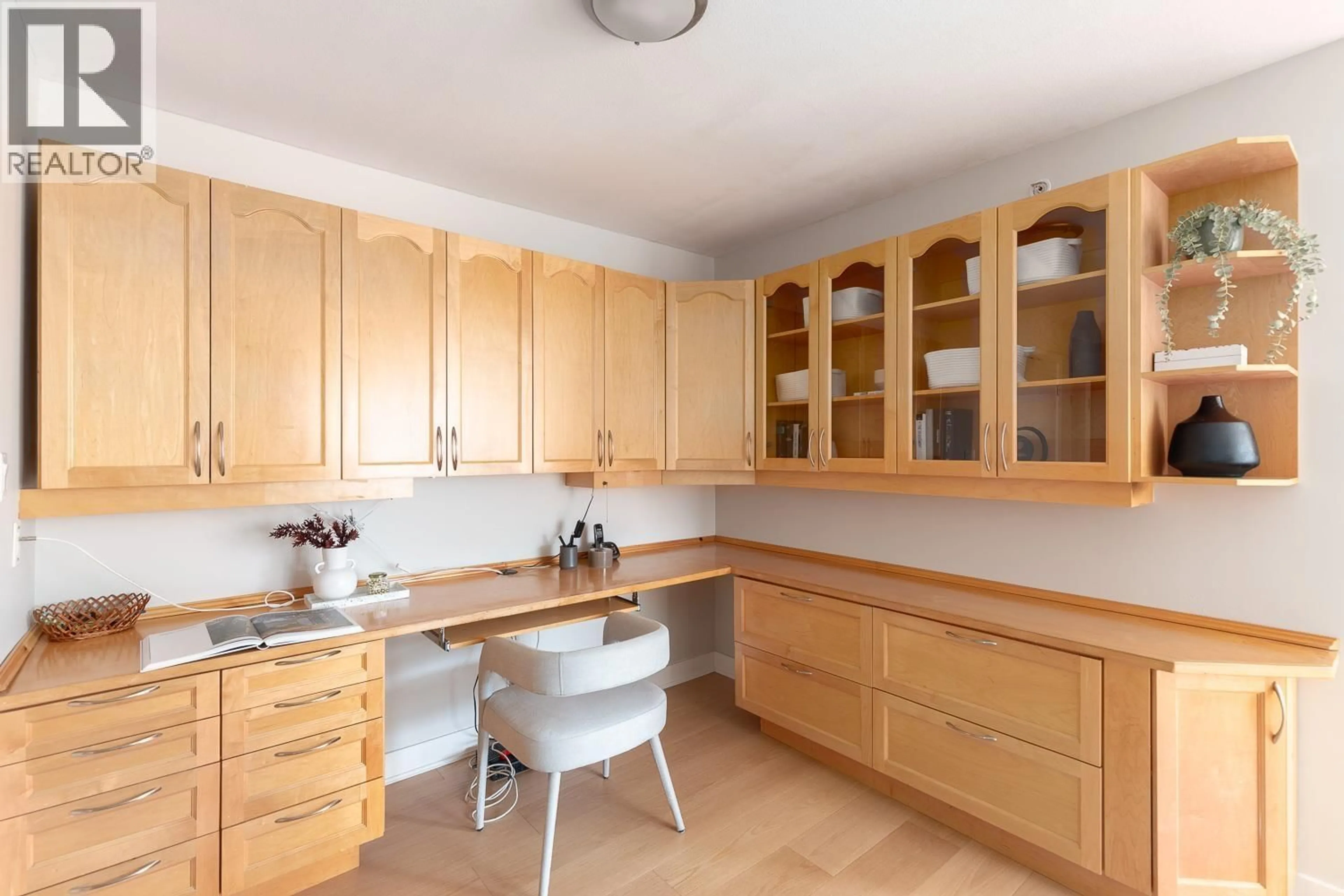 Unknown for 1406 - 155 1ST STREET, North Vancouver British Columbia V7M3N8