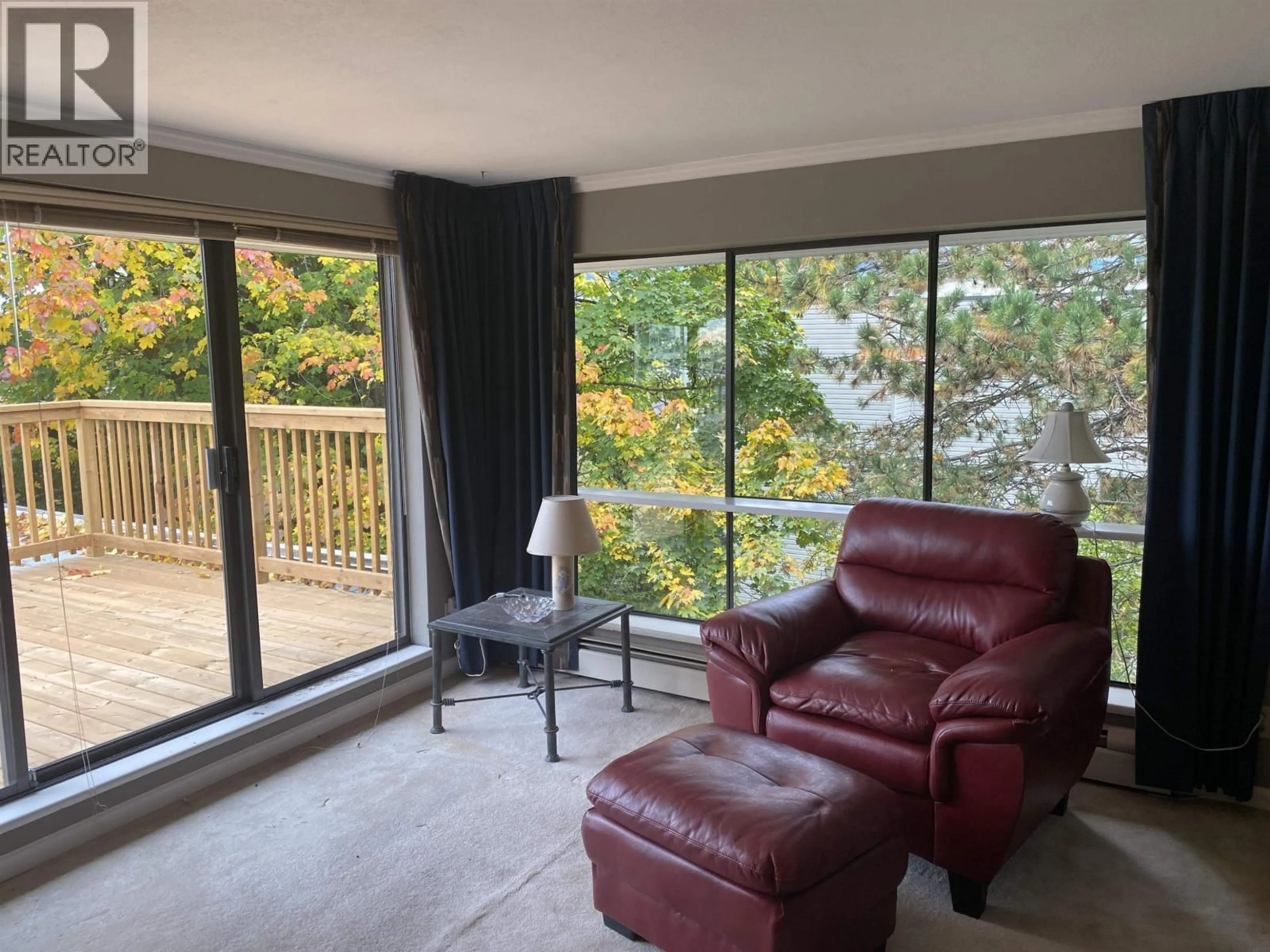 Living room with furniture, unknown for 401 - 601 NORTH ROAD, Coquitlam British Columbia V3J1P1