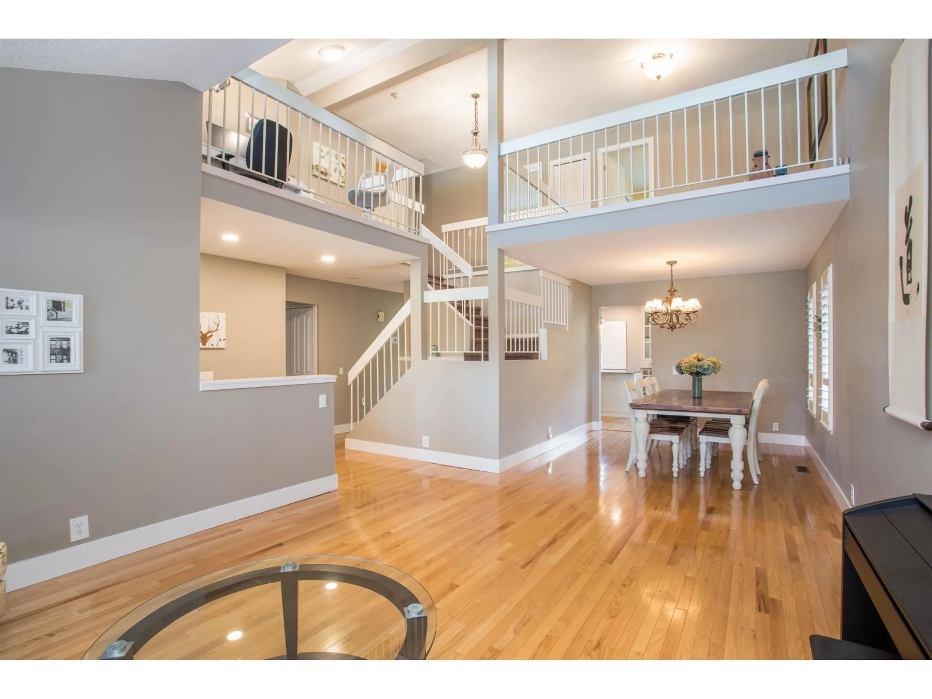 Unknown for 1754 142, Surrey British Columbia V4A5G7