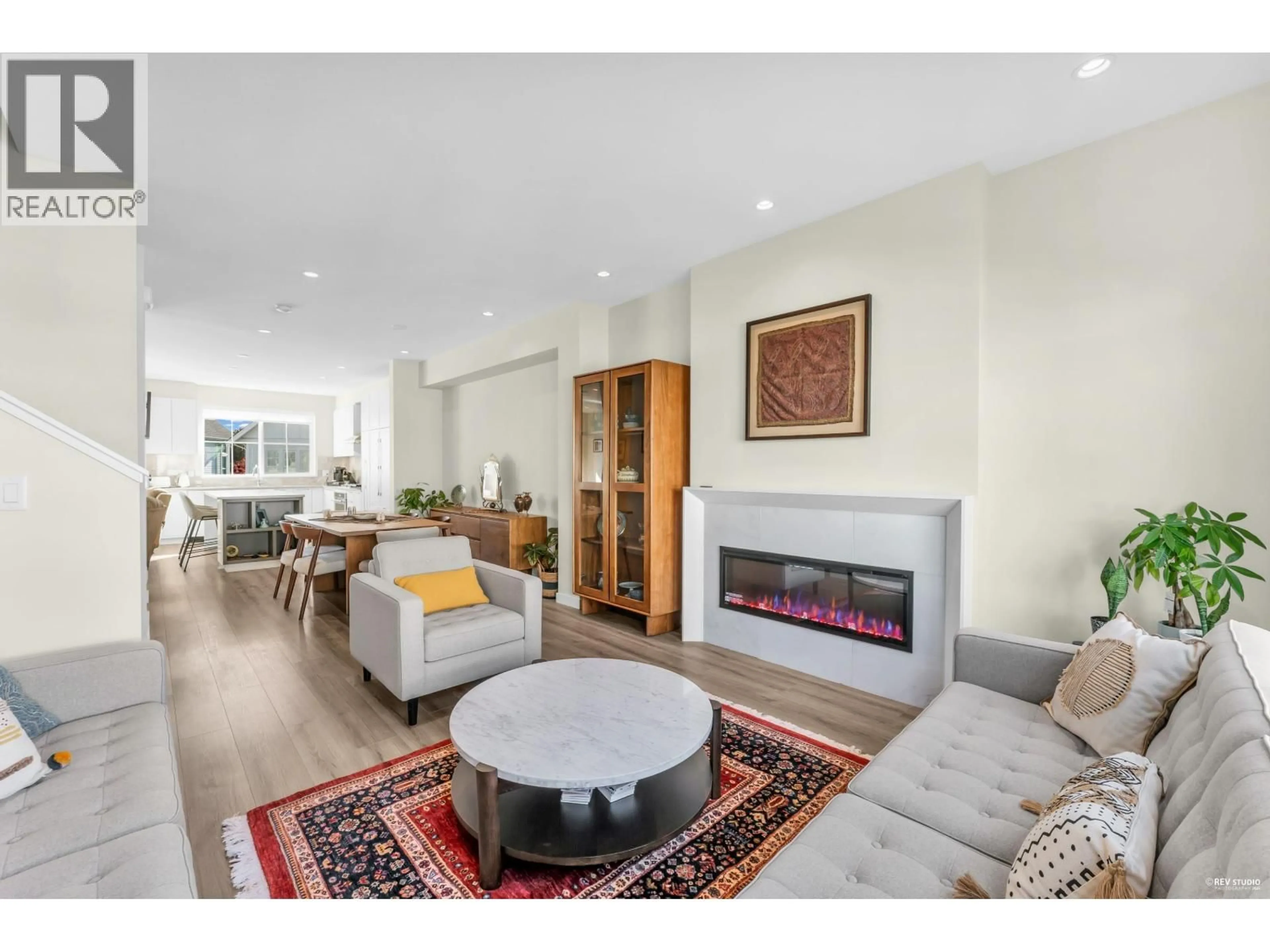 Living room with furniture, unknown for 71 - 5311 ADMIRAL WAY, Delta British Columbia V4K0E2