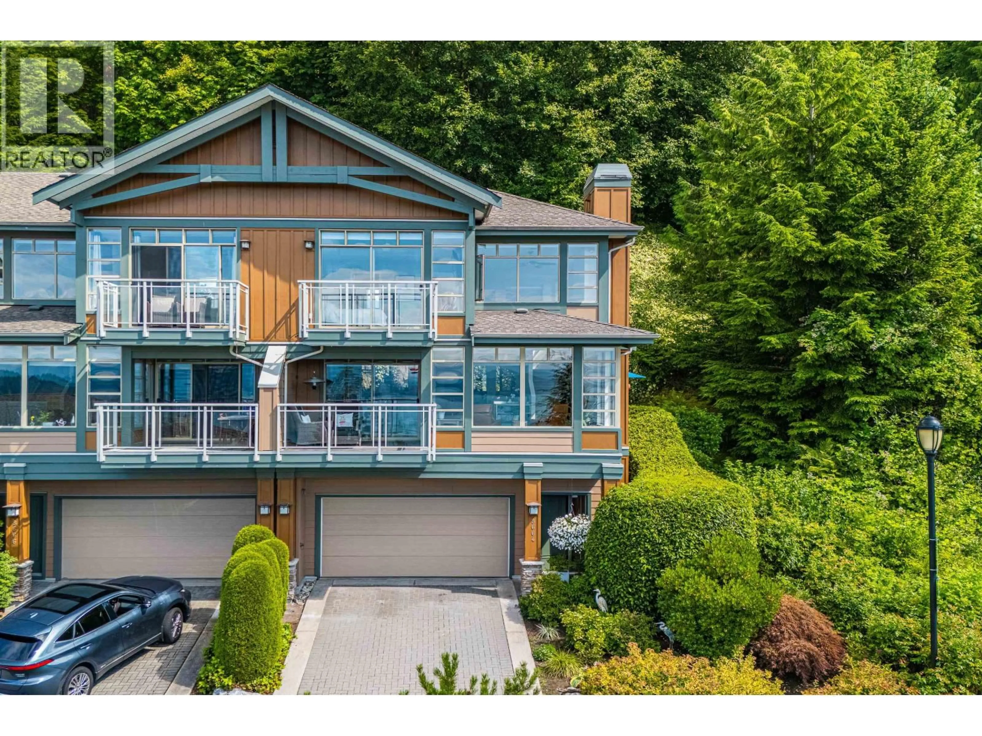 A pic from outside/outdoor area/front of a property/back of a property/a pic from drone, water/lake/river/ocean view for 8664 SEASCAPE DRIVE, West Vancouver British Columbia V7W3J7