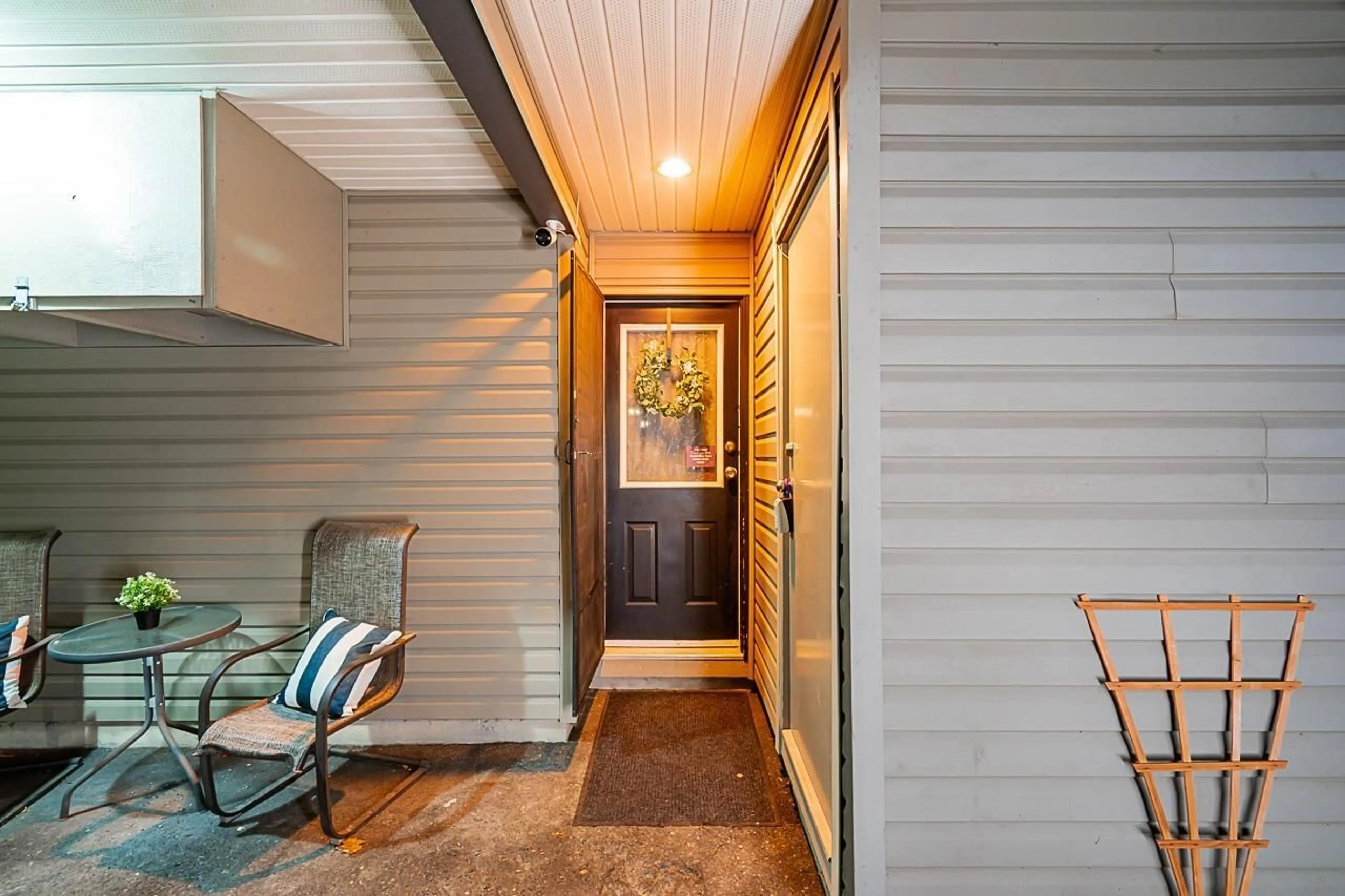 Indoor entryway for 63 - 27456 32, Langley British Columbia V4W3P3