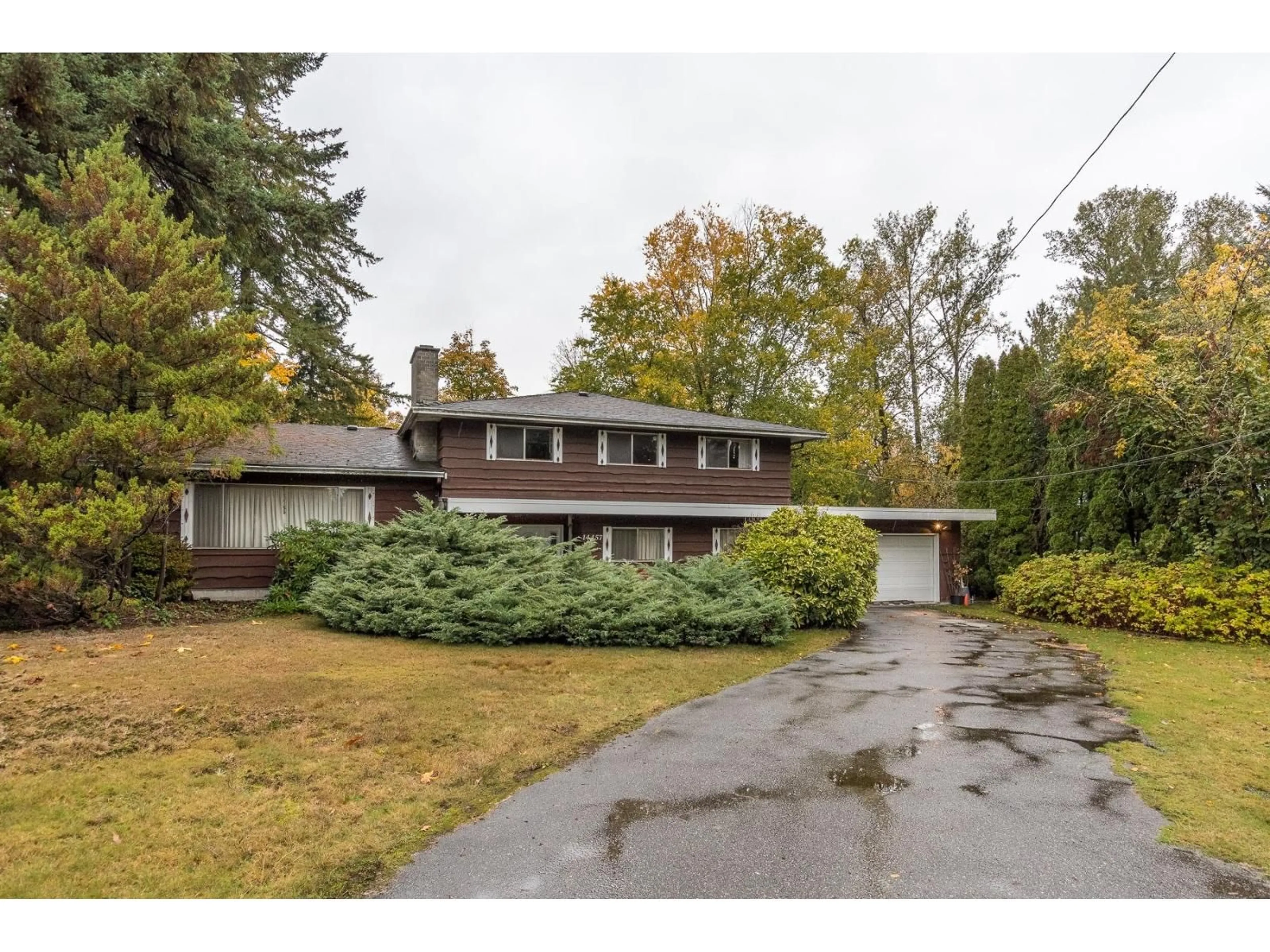 Unknown for 14457 110, Surrey British Columbia V3R2A4